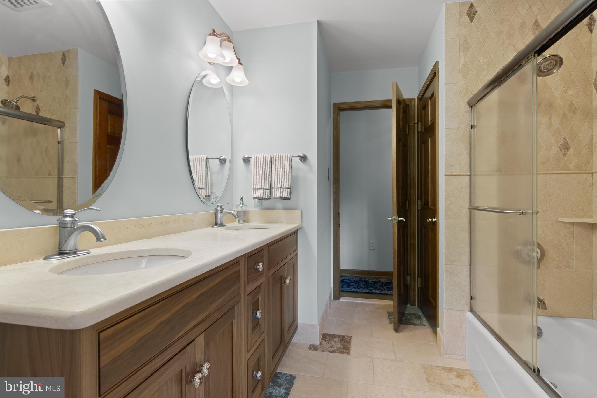 WATERGLEN - Residential