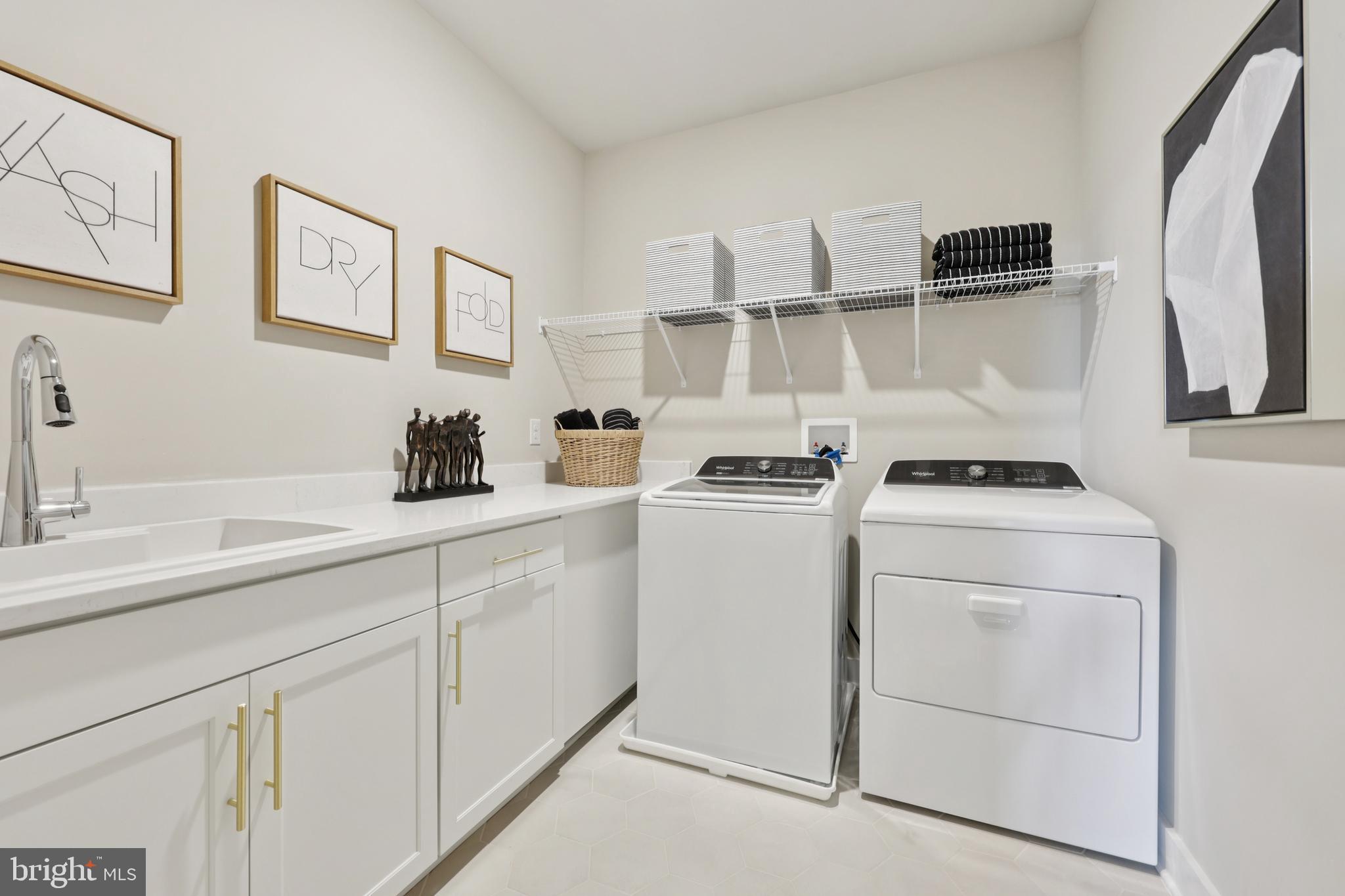 COLLINGWOOD CHASE - Residential