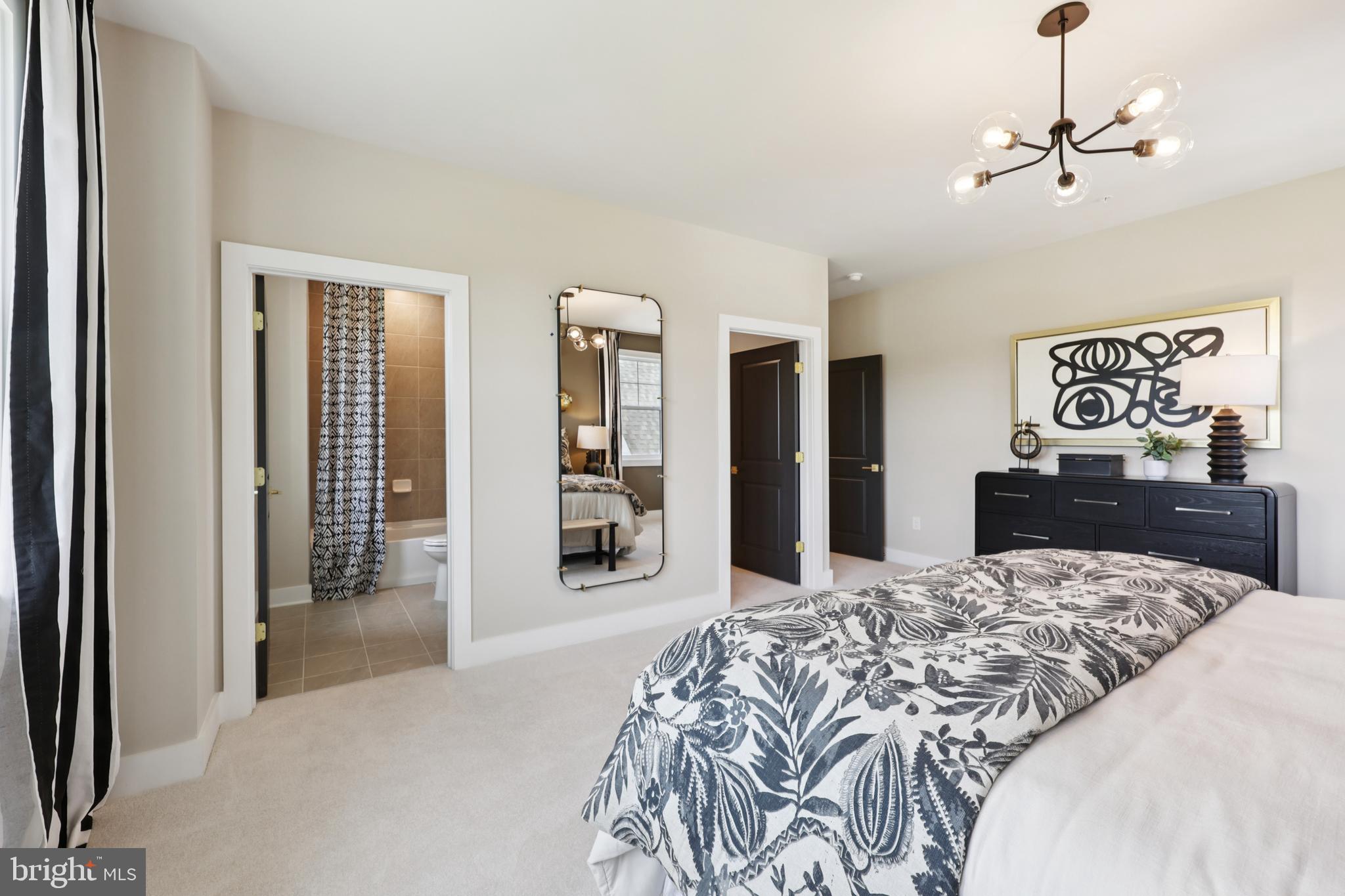 COLLINGWOOD CHASE - Residential