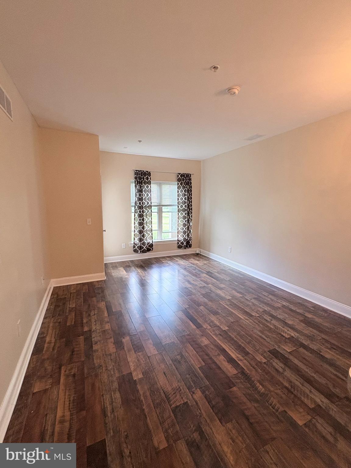 VILLAGE OF FOUNTAINVIEW - Residential