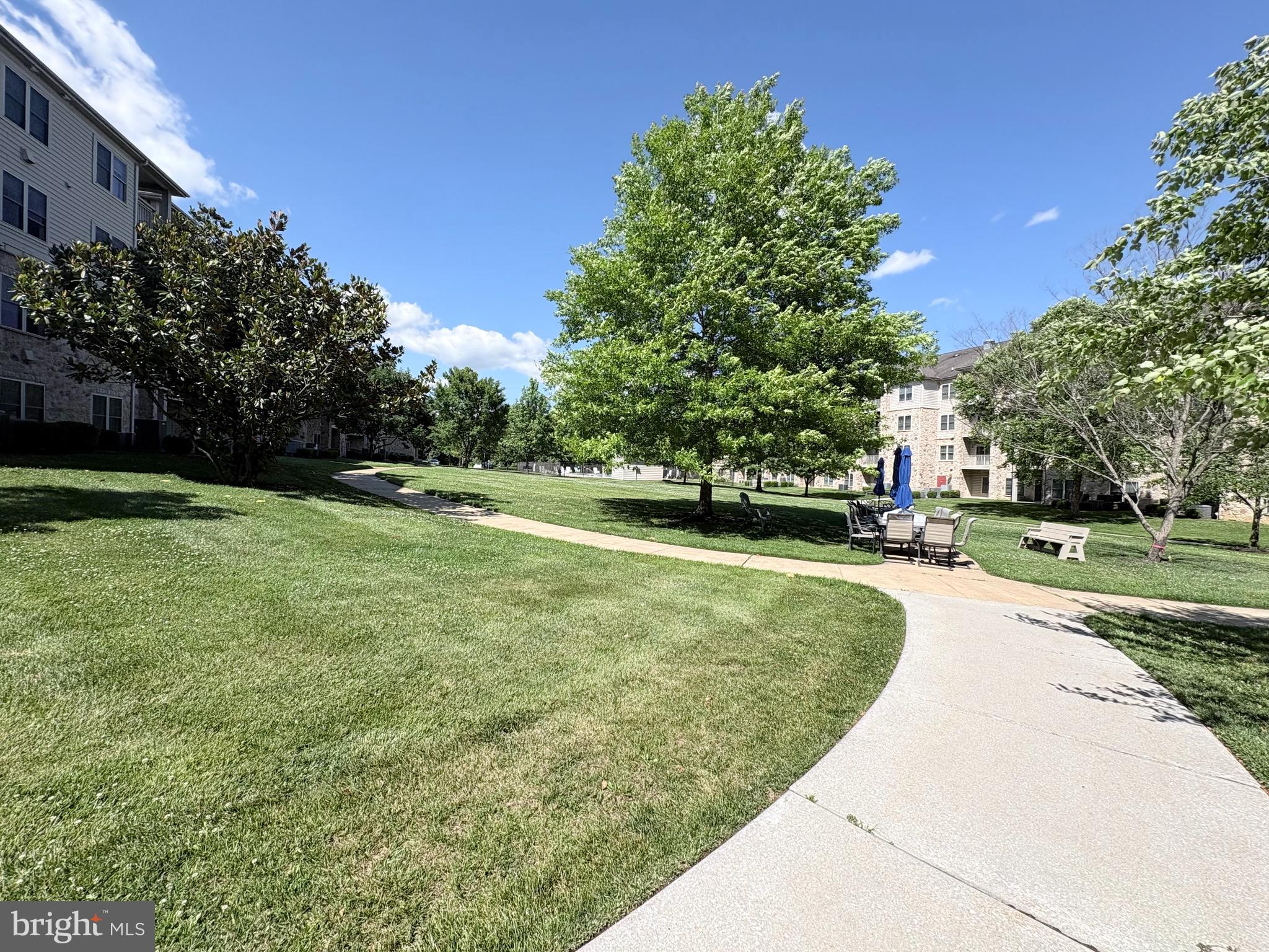 VILLAGE OF FOUNTAINVIEW - Residential