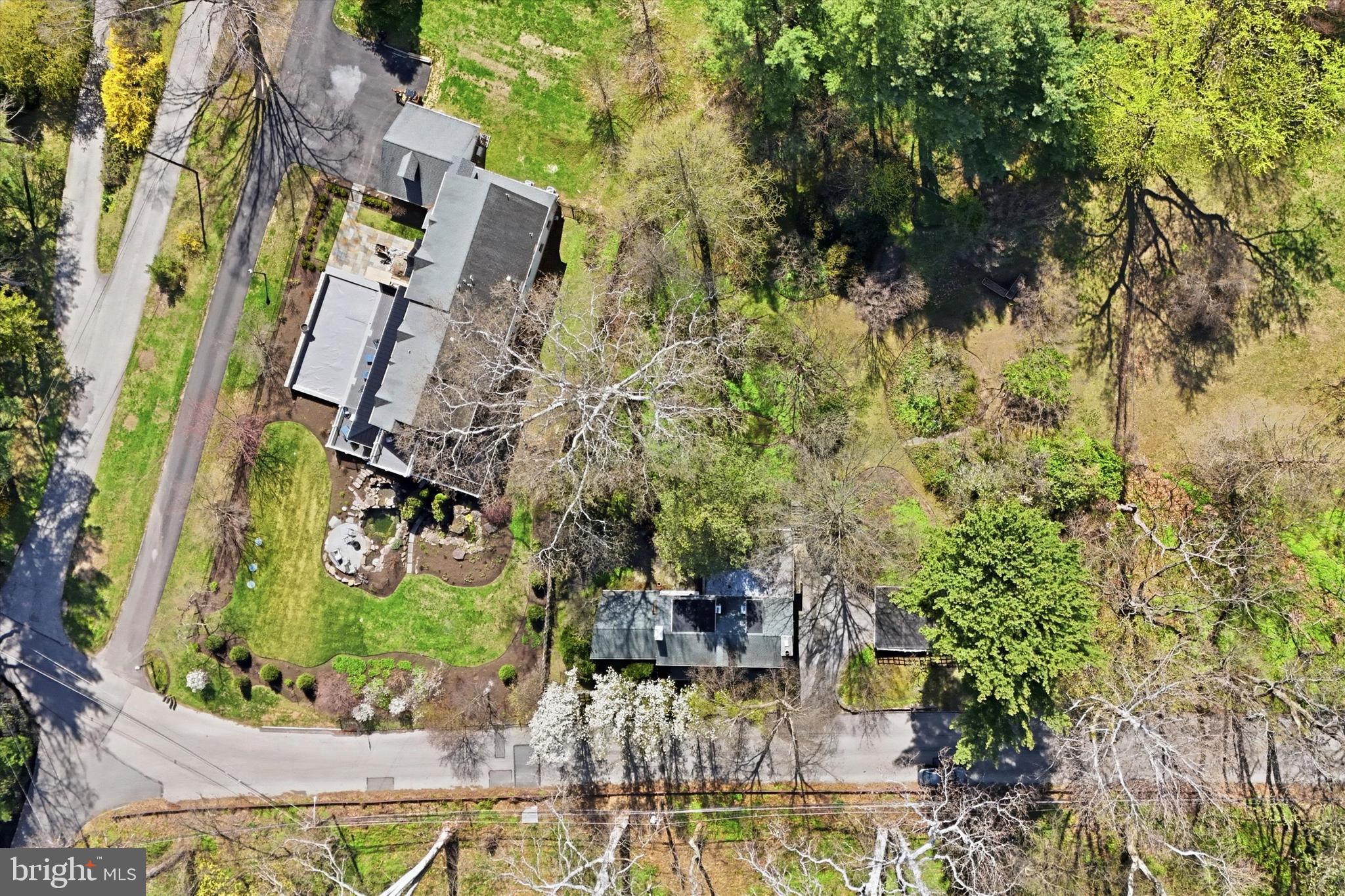 GLADWYNE - Residential