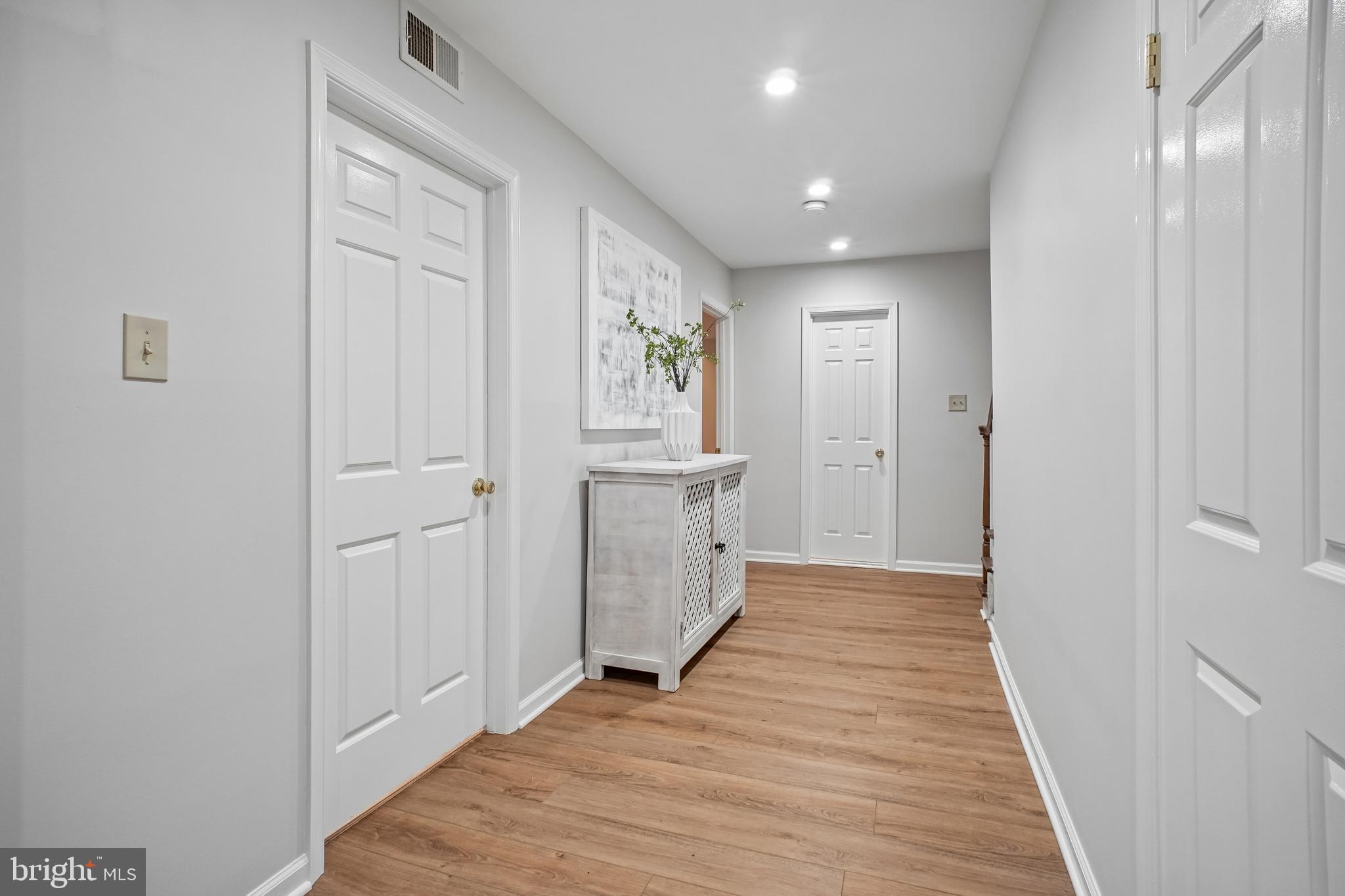 LEWINSVILLE SQUARE - Residential