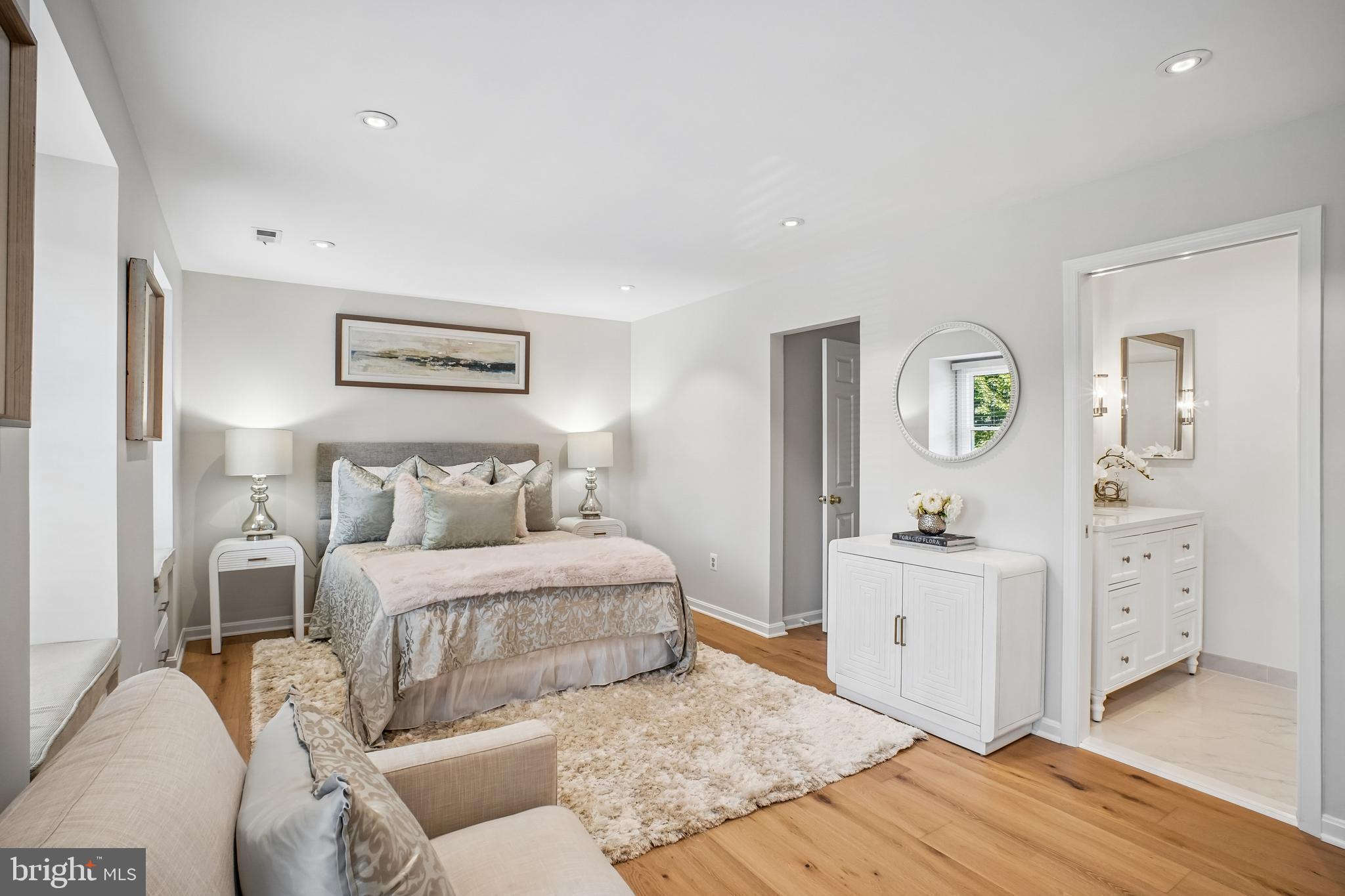 LEWINSVILLE SQUARE - Residential