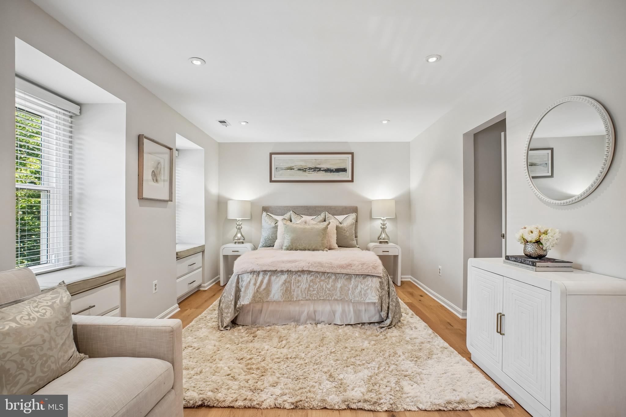 LEWINSVILLE SQUARE - Residential