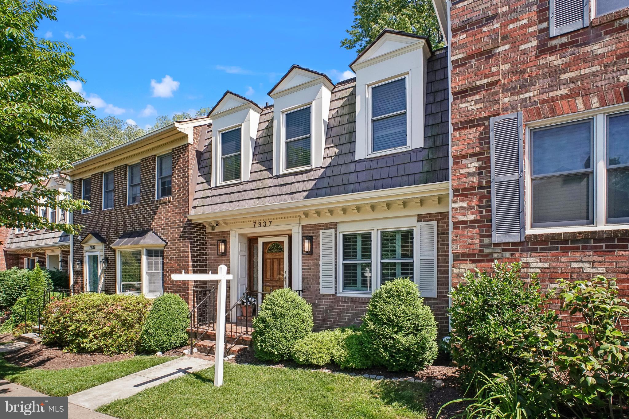 LEWINSVILLE SQUARE - Residential