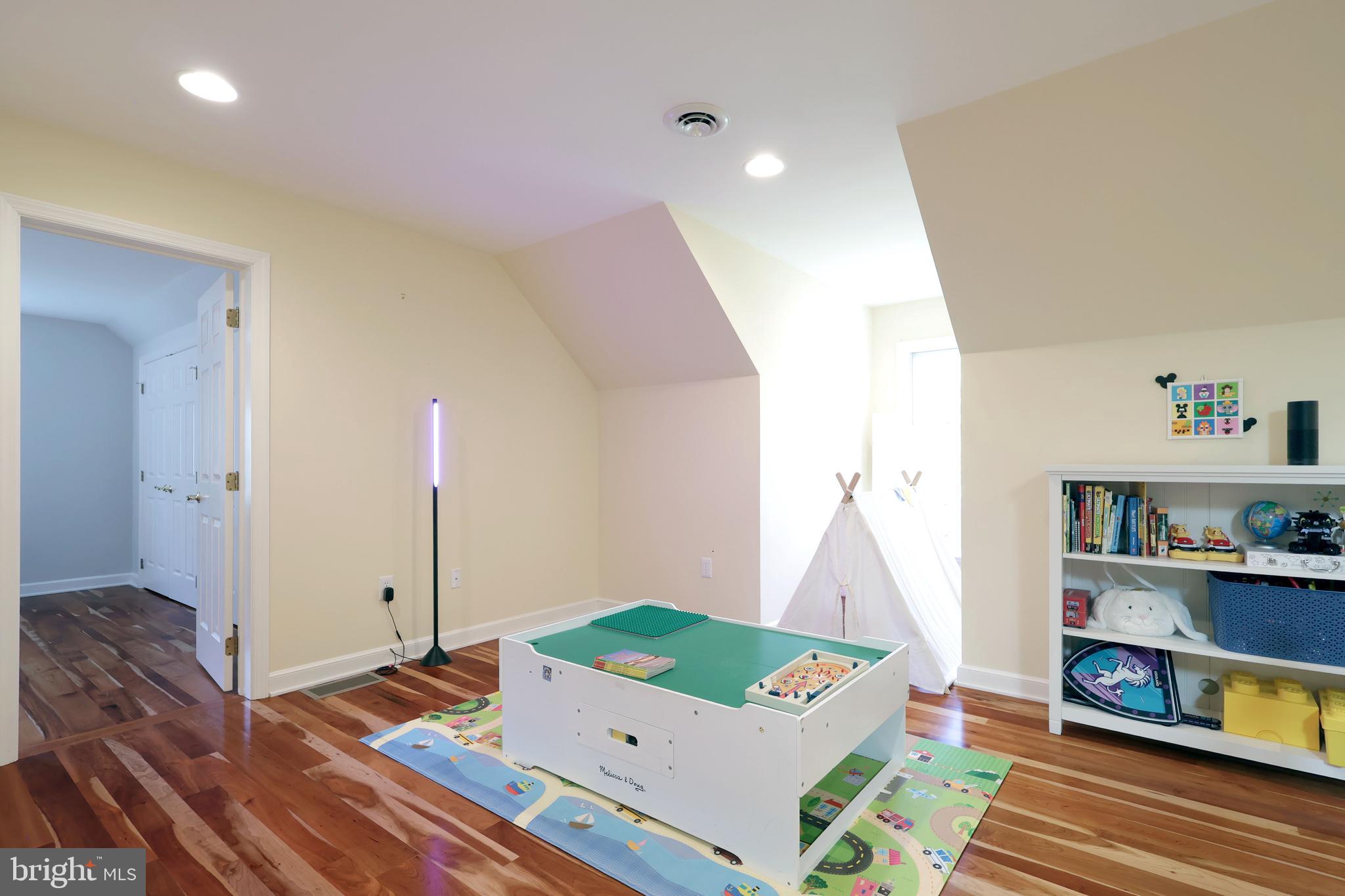 TEABERRY RIDGE - Residential
