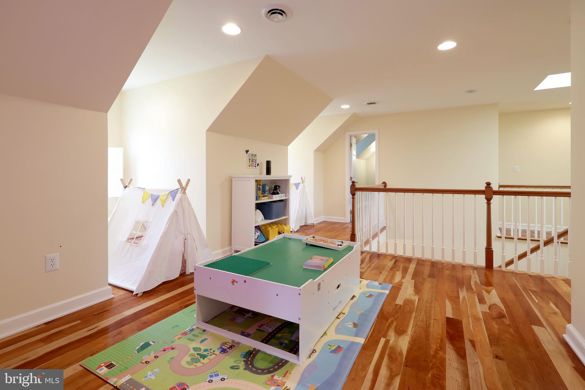 TEABERRY RIDGE - Residential