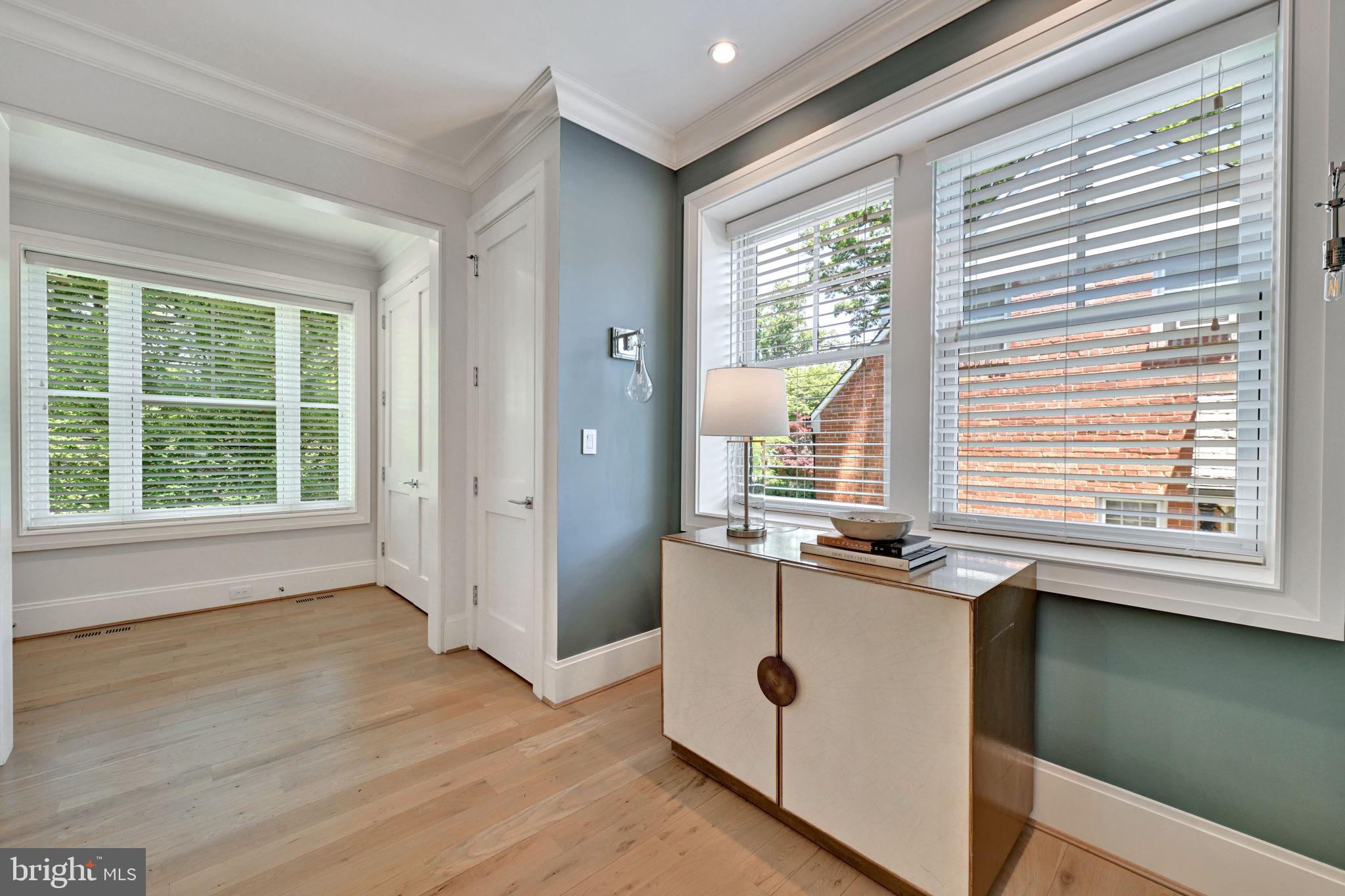 CHEVY CHASE - Residential