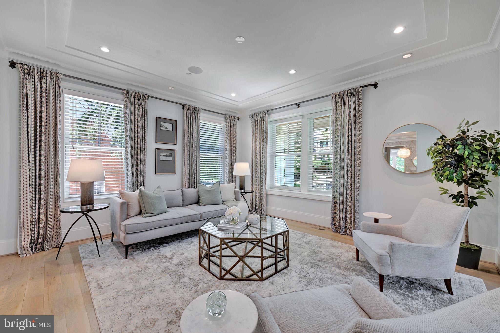CHEVY CHASE - Residential