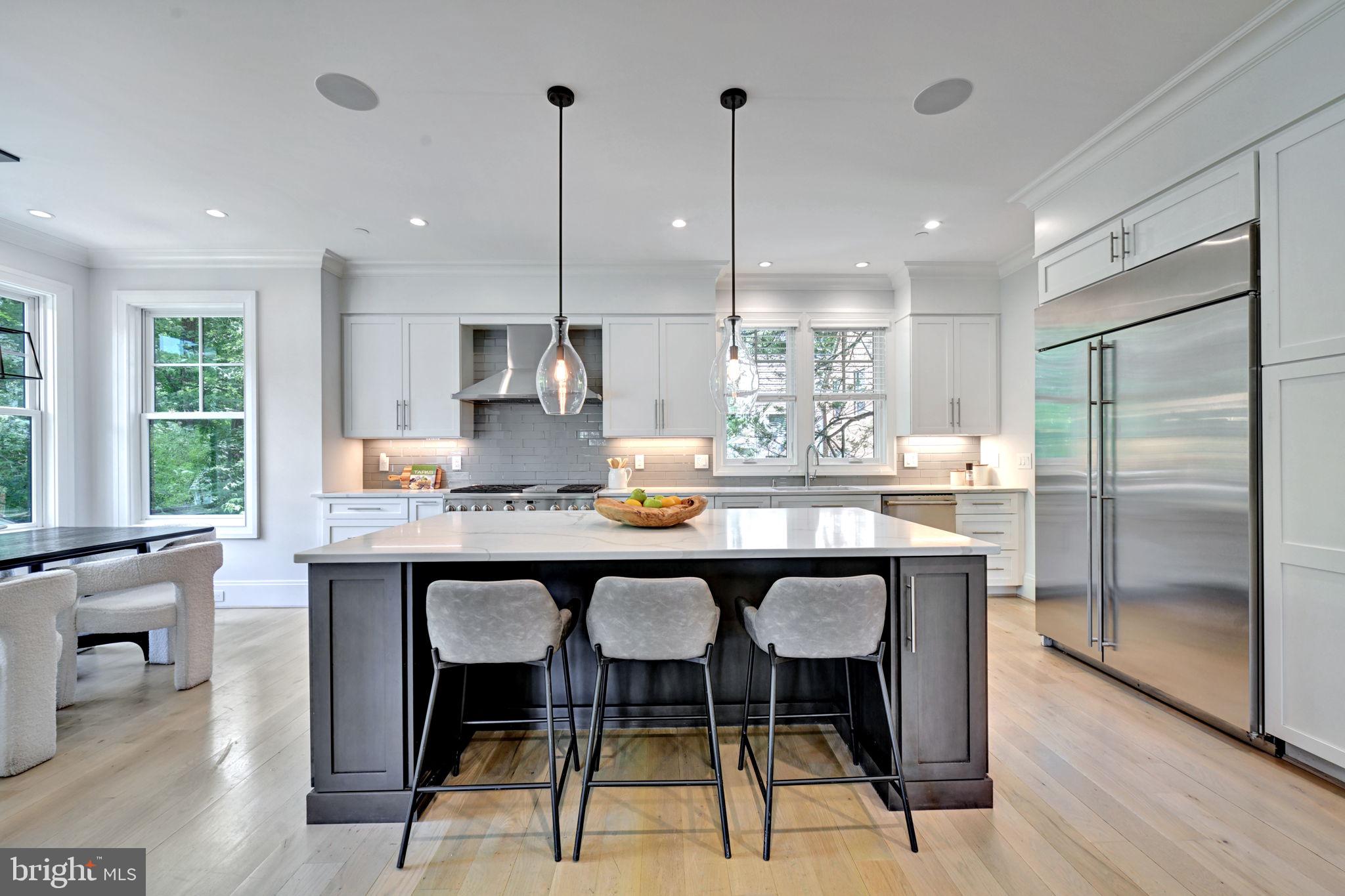 CHEVY CHASE - Residential