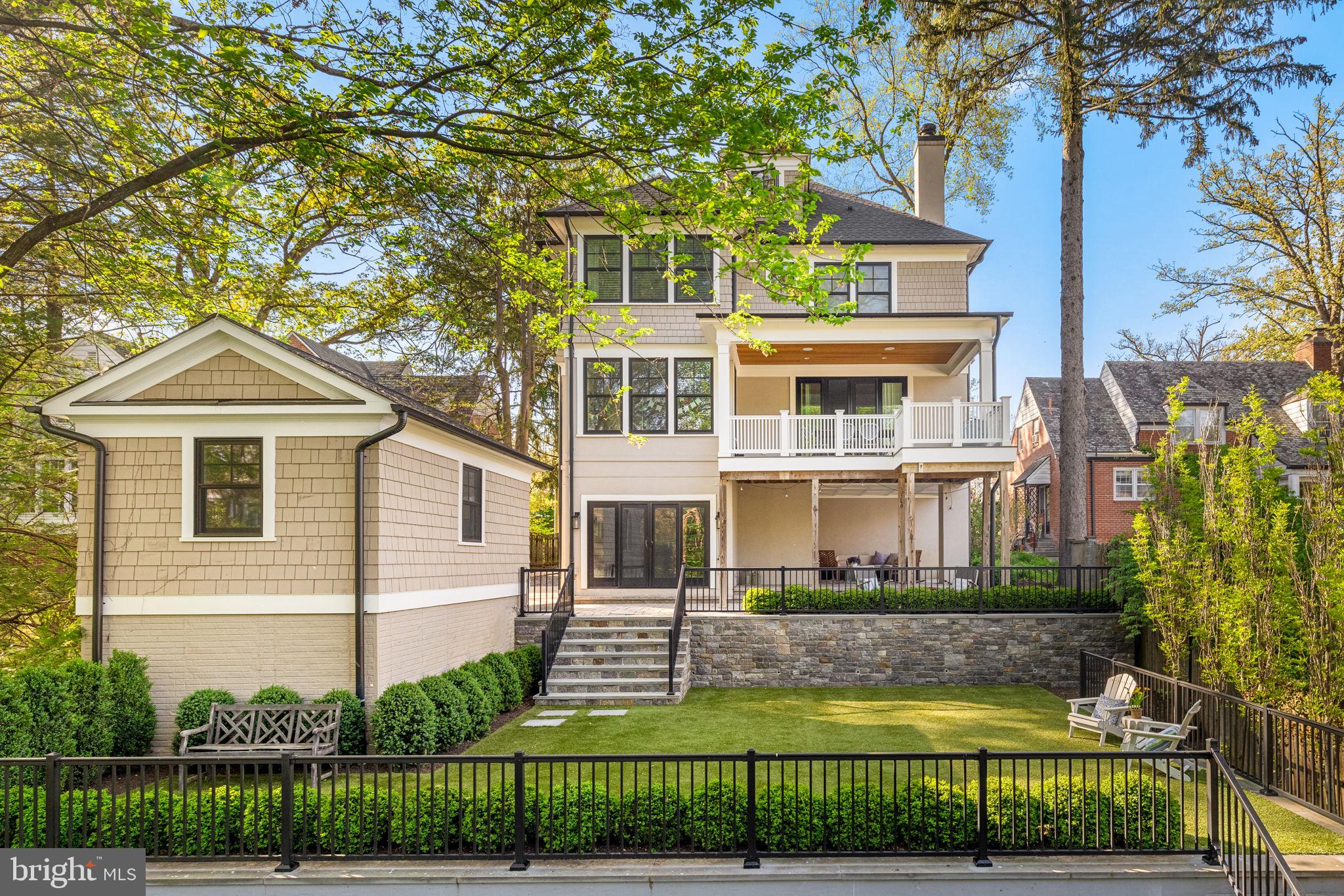 CHEVY CHASE - Residential