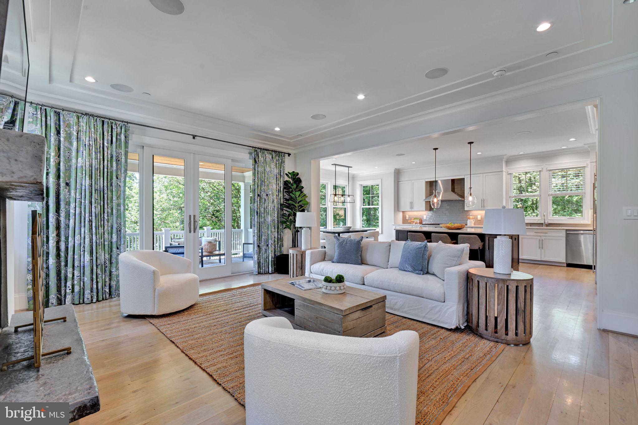 CHEVY CHASE - Residential