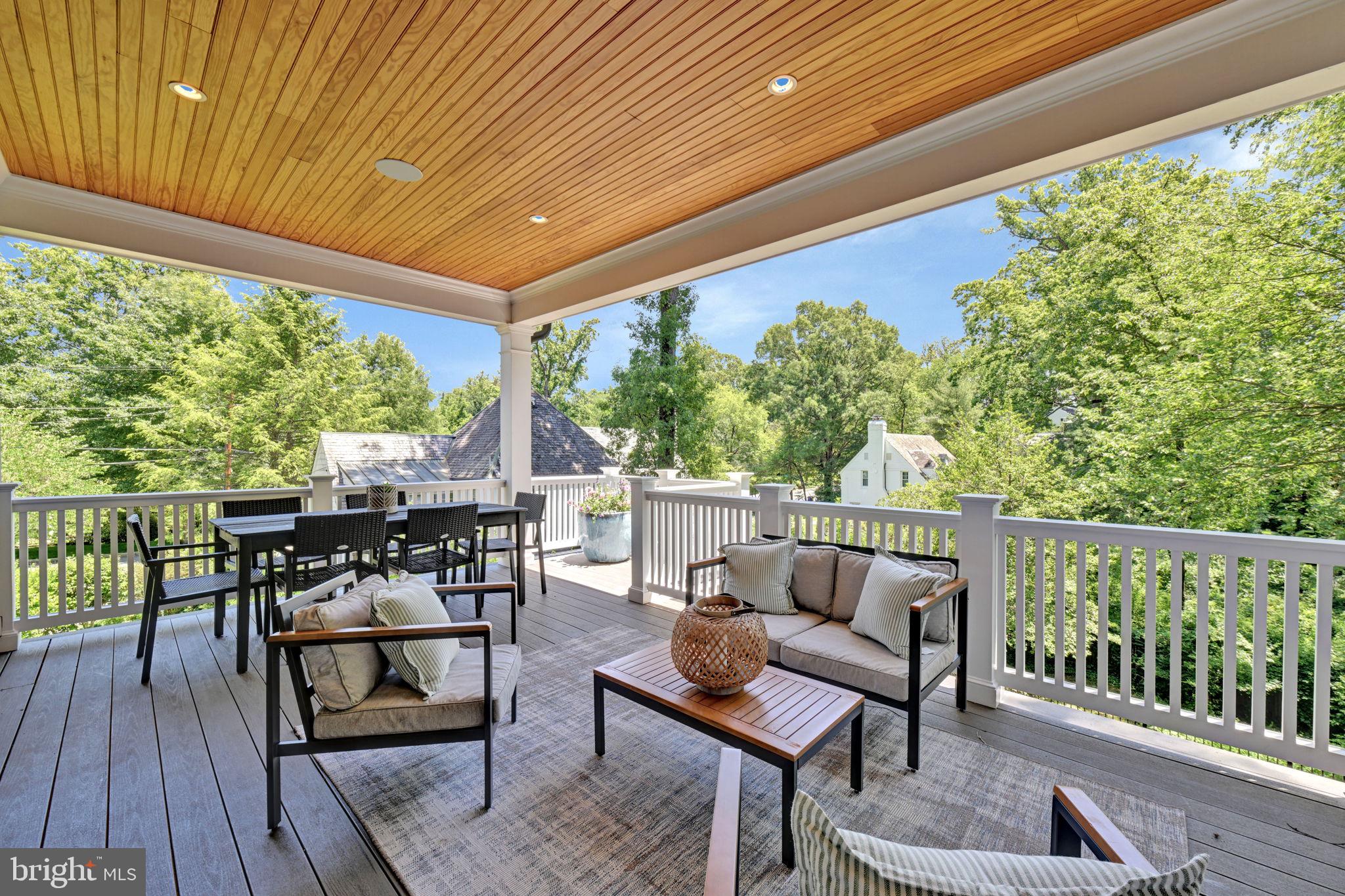 CHEVY CHASE - Residential