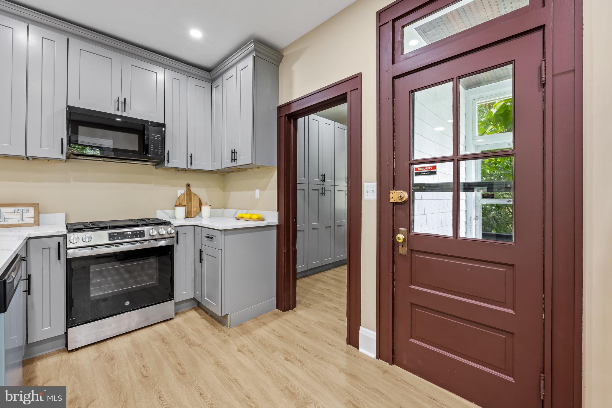 LINWOOD - Residential
