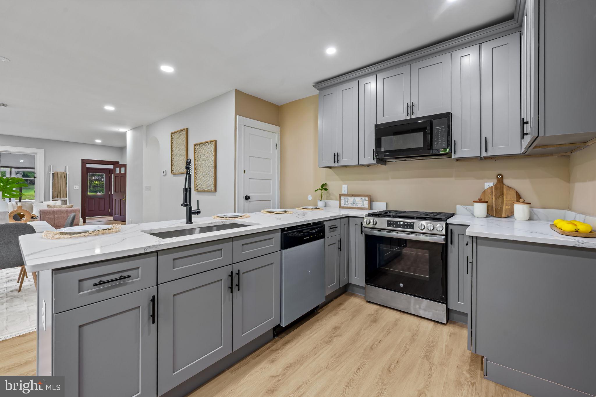 LINWOOD - Residential