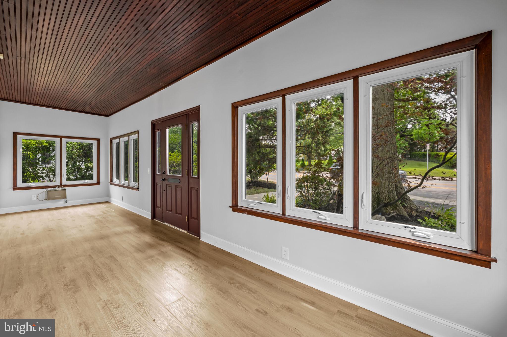 LINWOOD - Residential