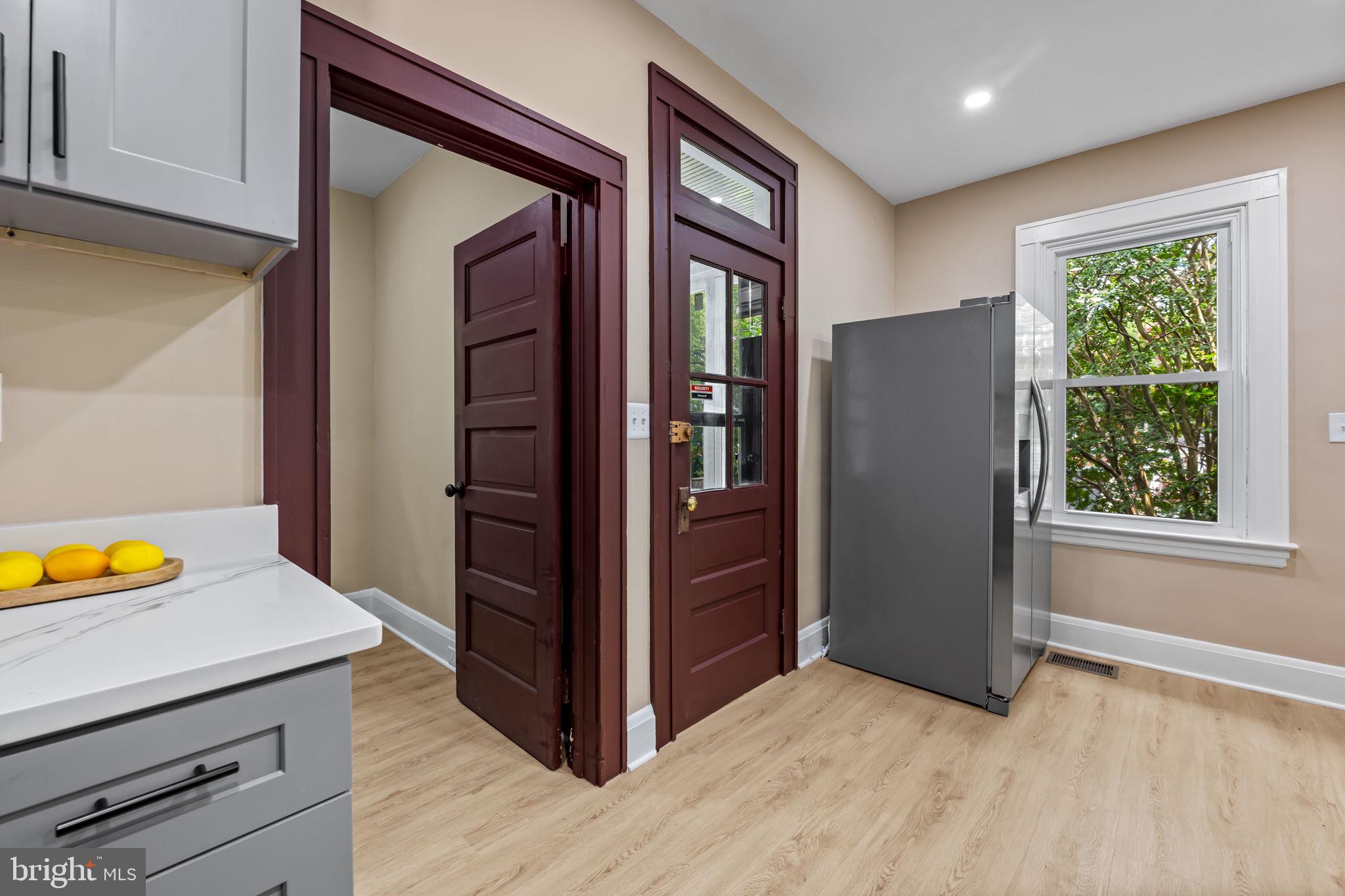 LINWOOD - Residential