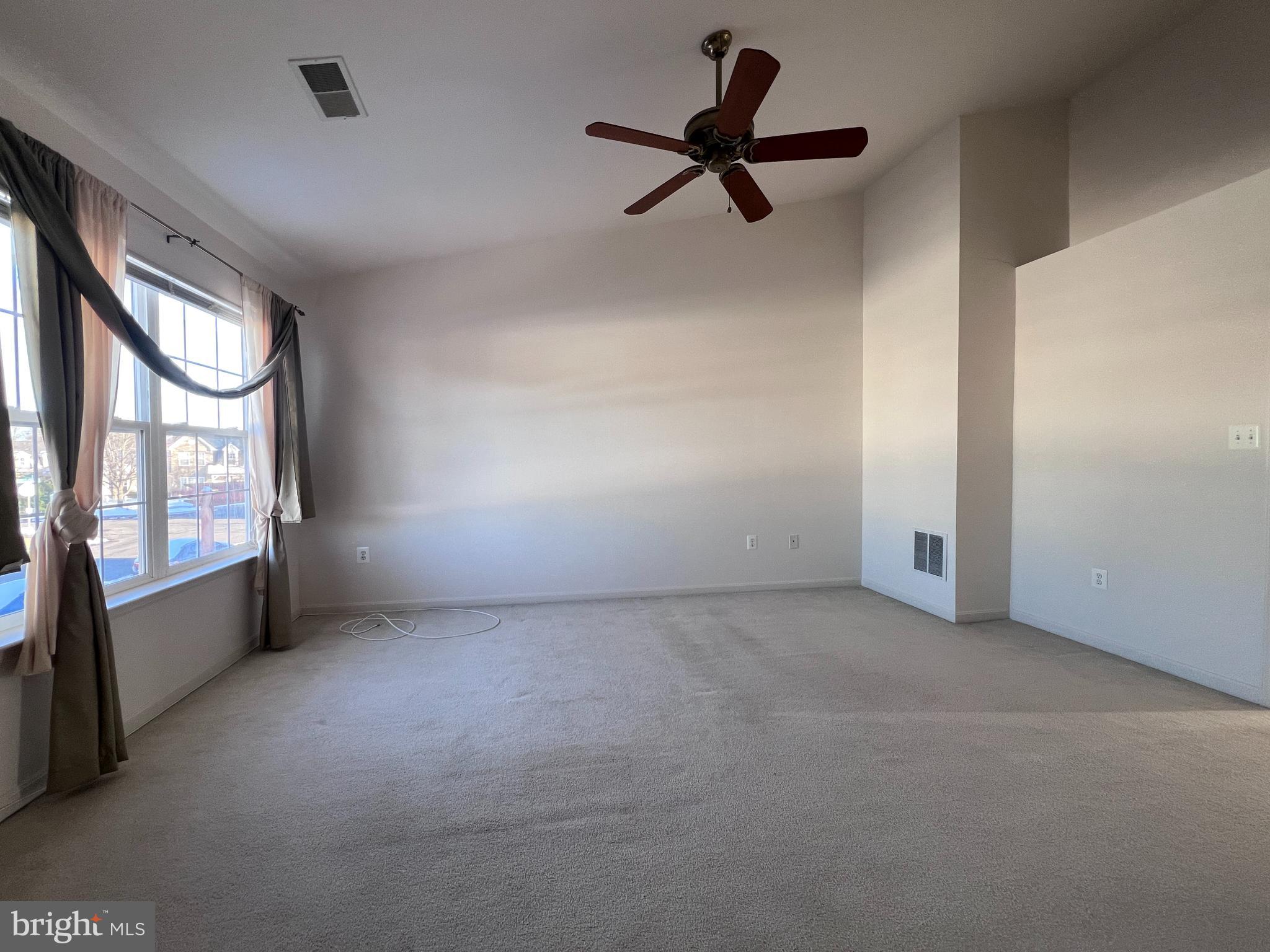 BELMONT STATION - Residential Lease