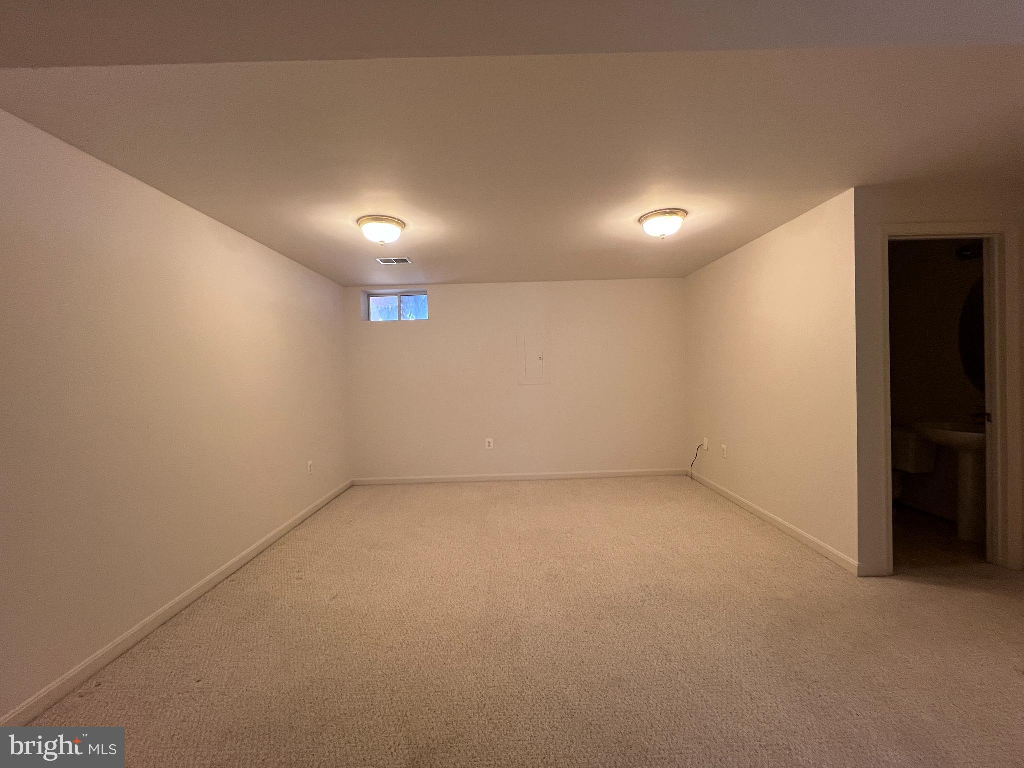 BELMONT STATION - Residential Lease