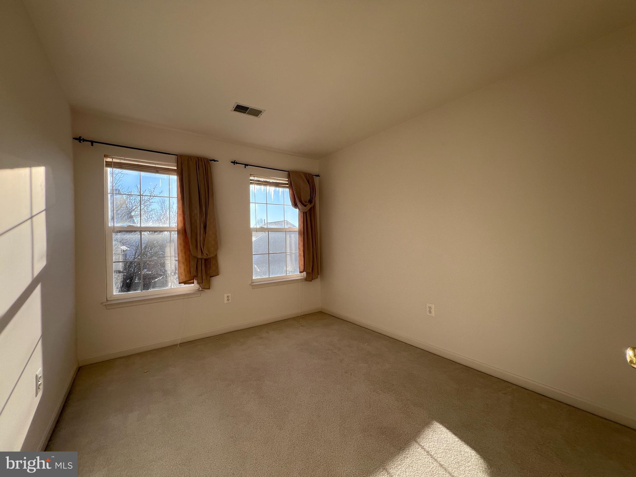 BELMONT STATION - Residential Lease