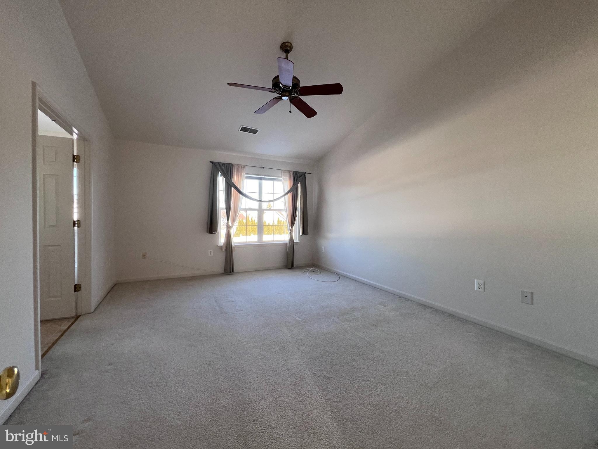 BELMONT STATION - Residential Lease