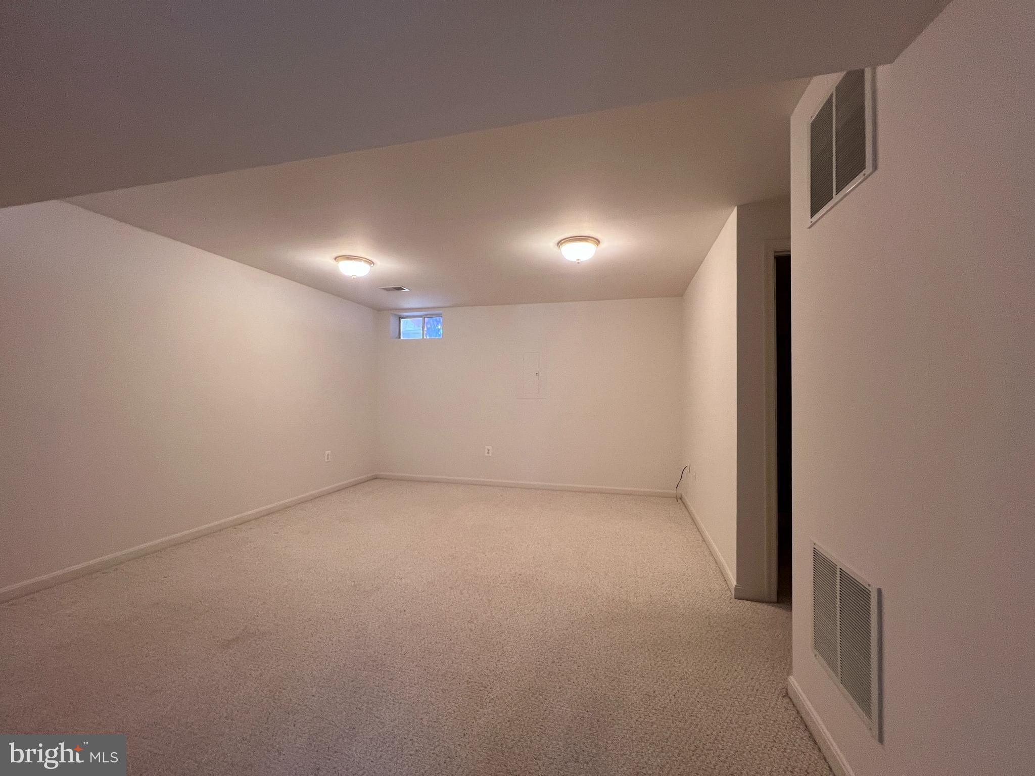 BELMONT STATION - Residential Lease