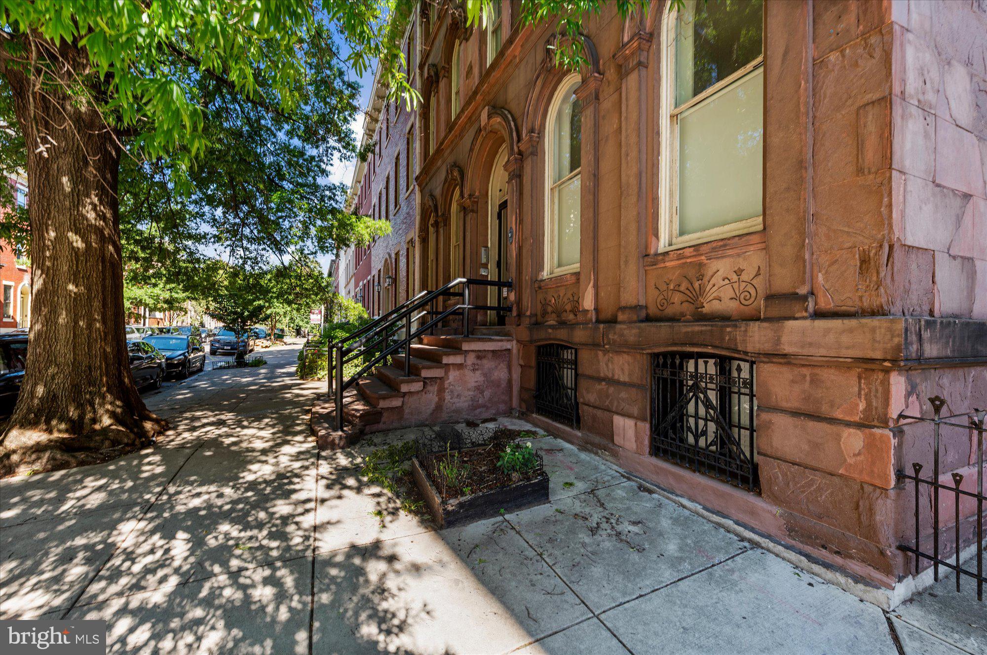 FAIRMOUNT - Residential