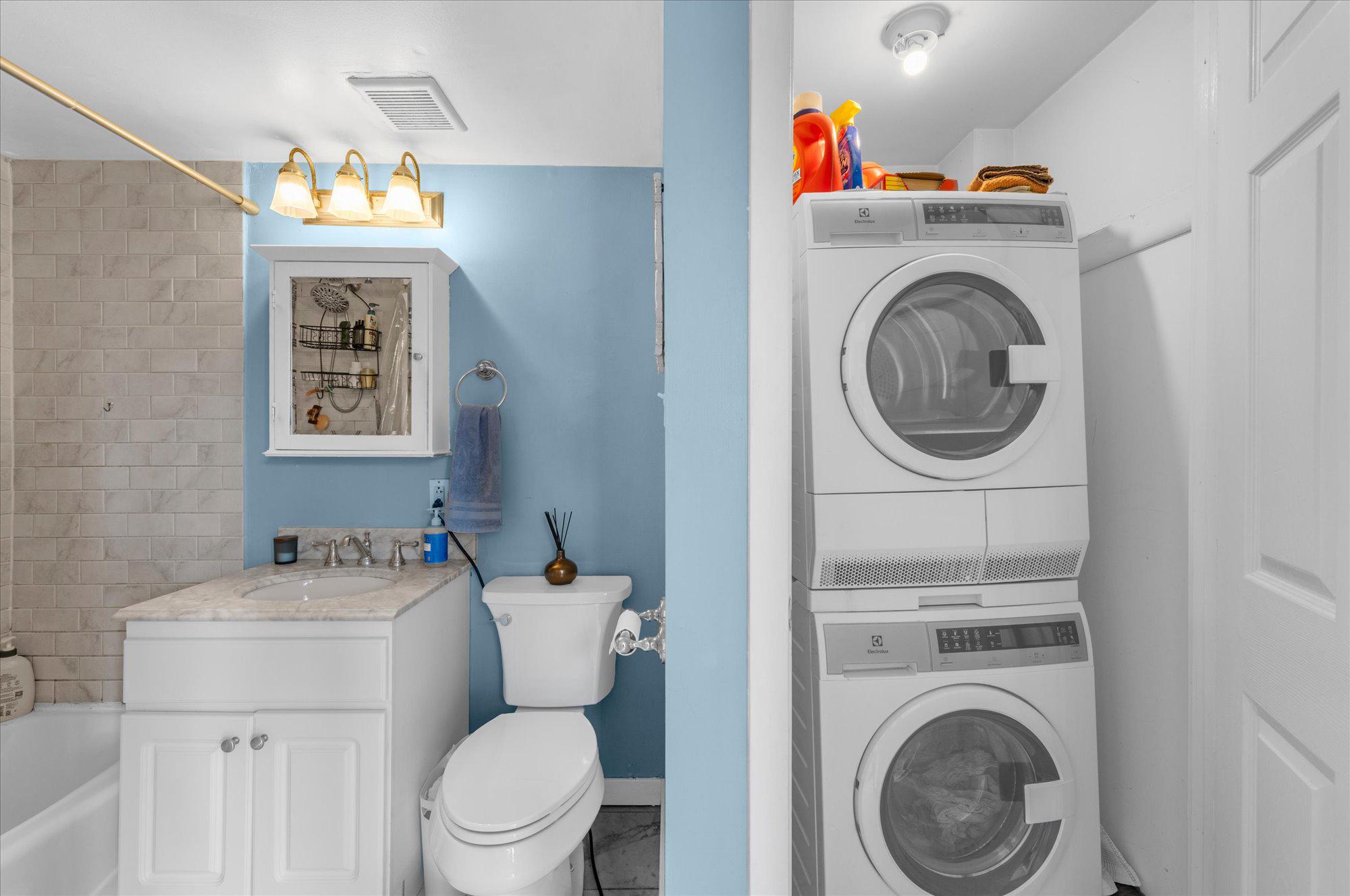 FAIRMOUNT - Residential