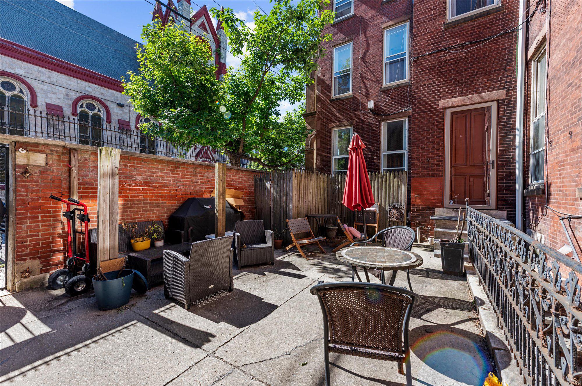 FAIRMOUNT - Residential