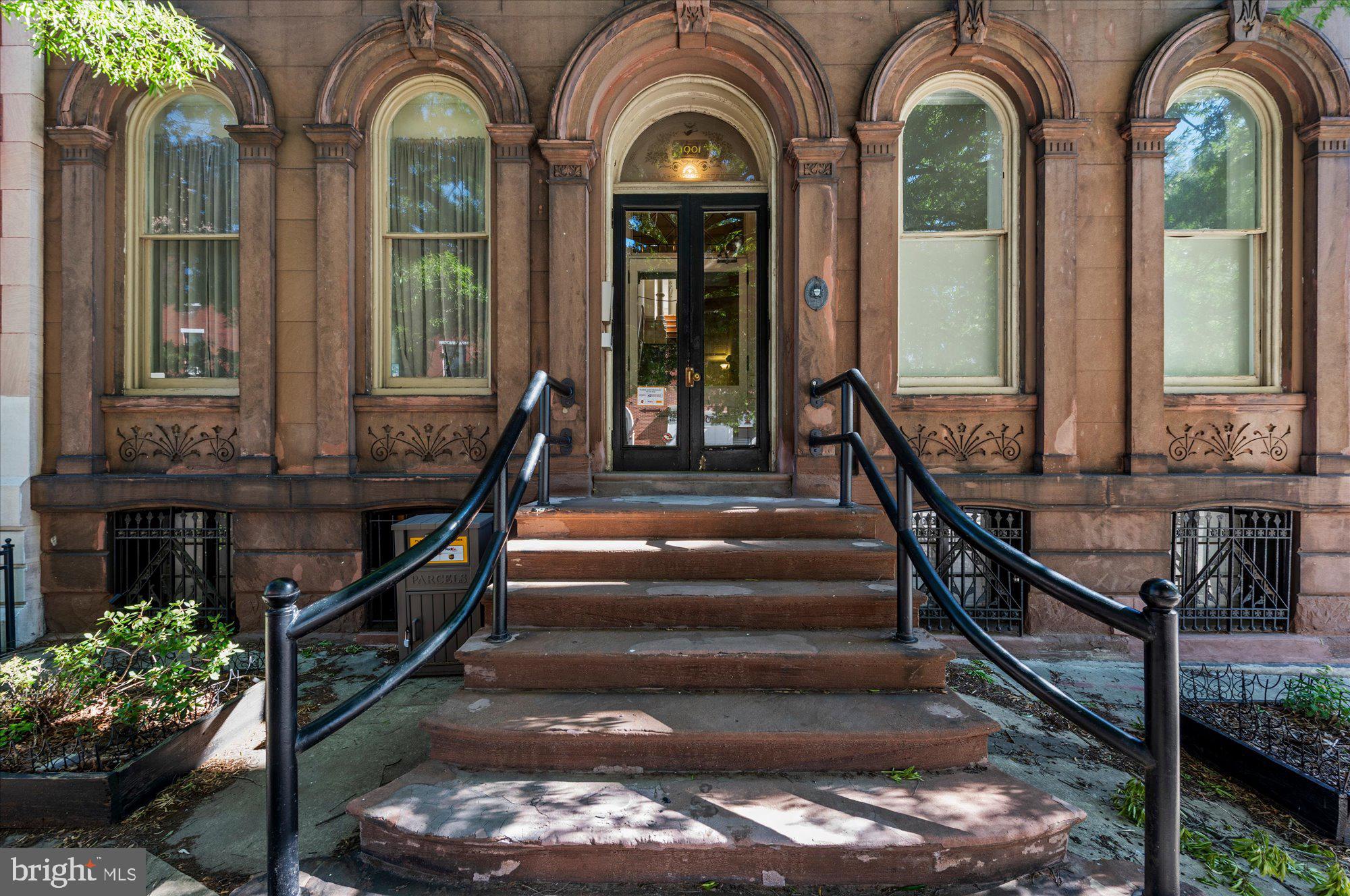 FAIRMOUNT - Residential