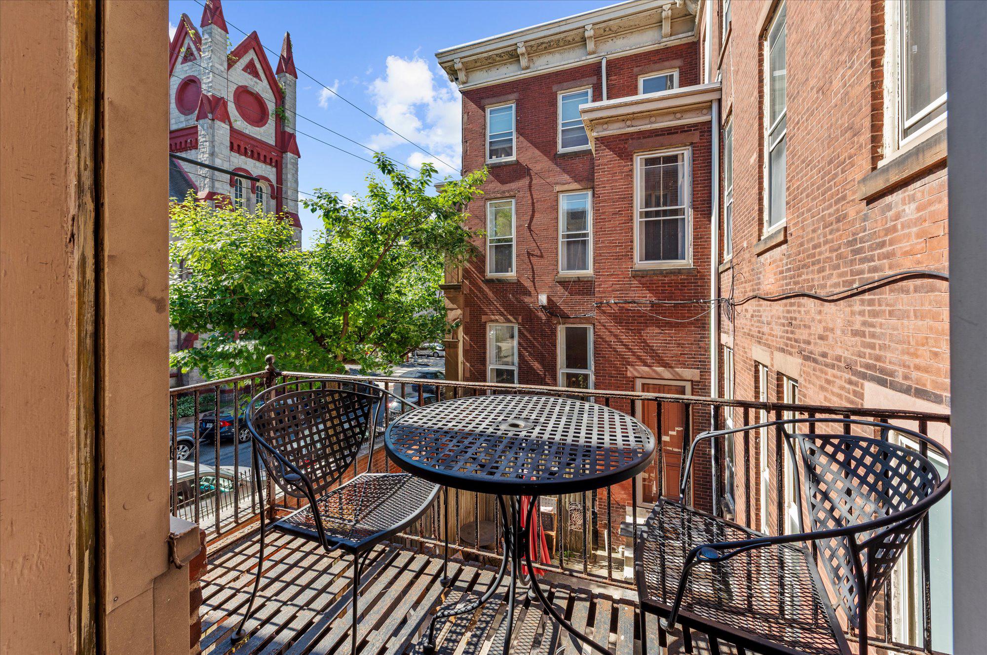FAIRMOUNT - Residential