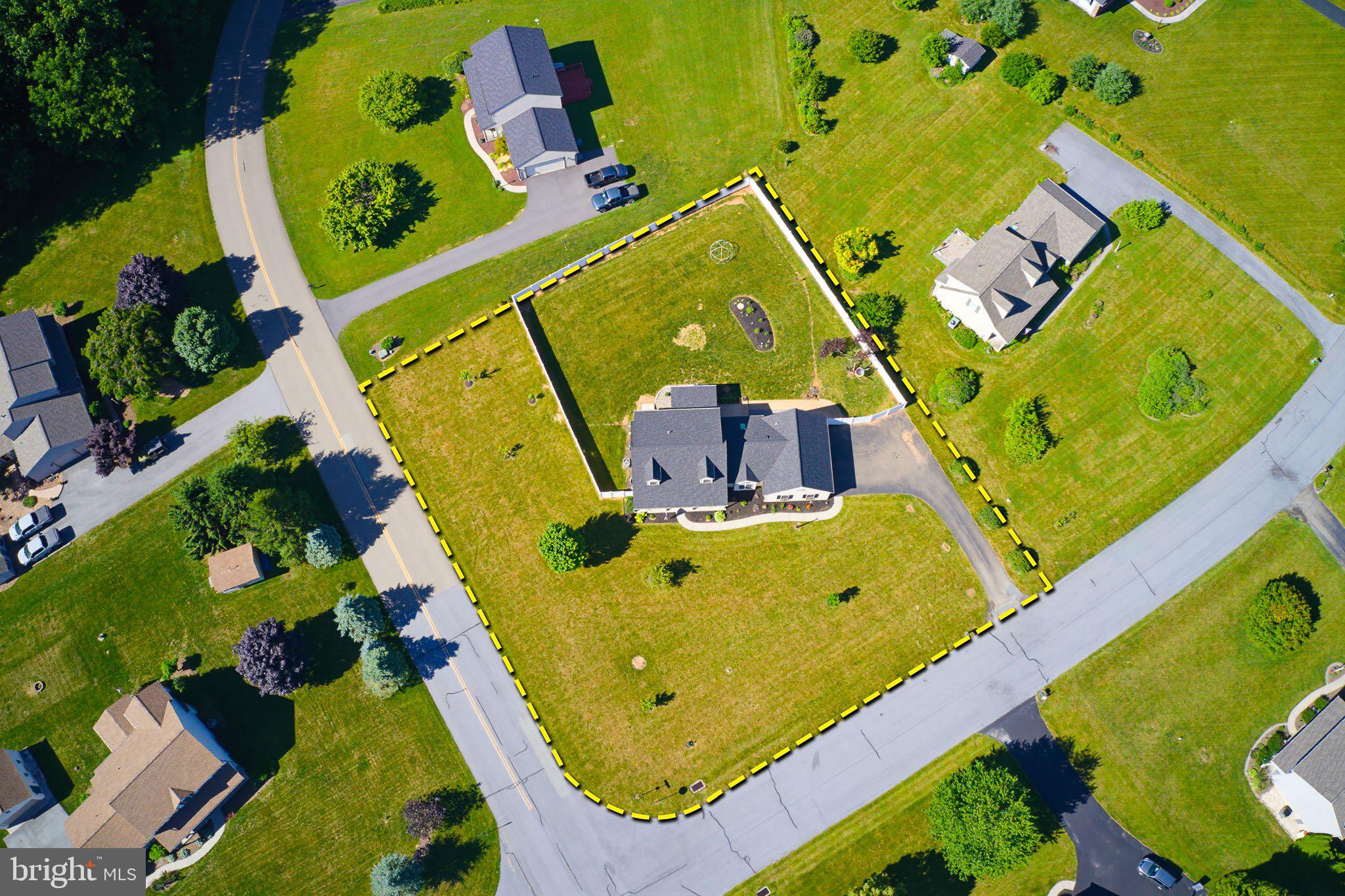 TANGLEWOOD MANOR N - Residential