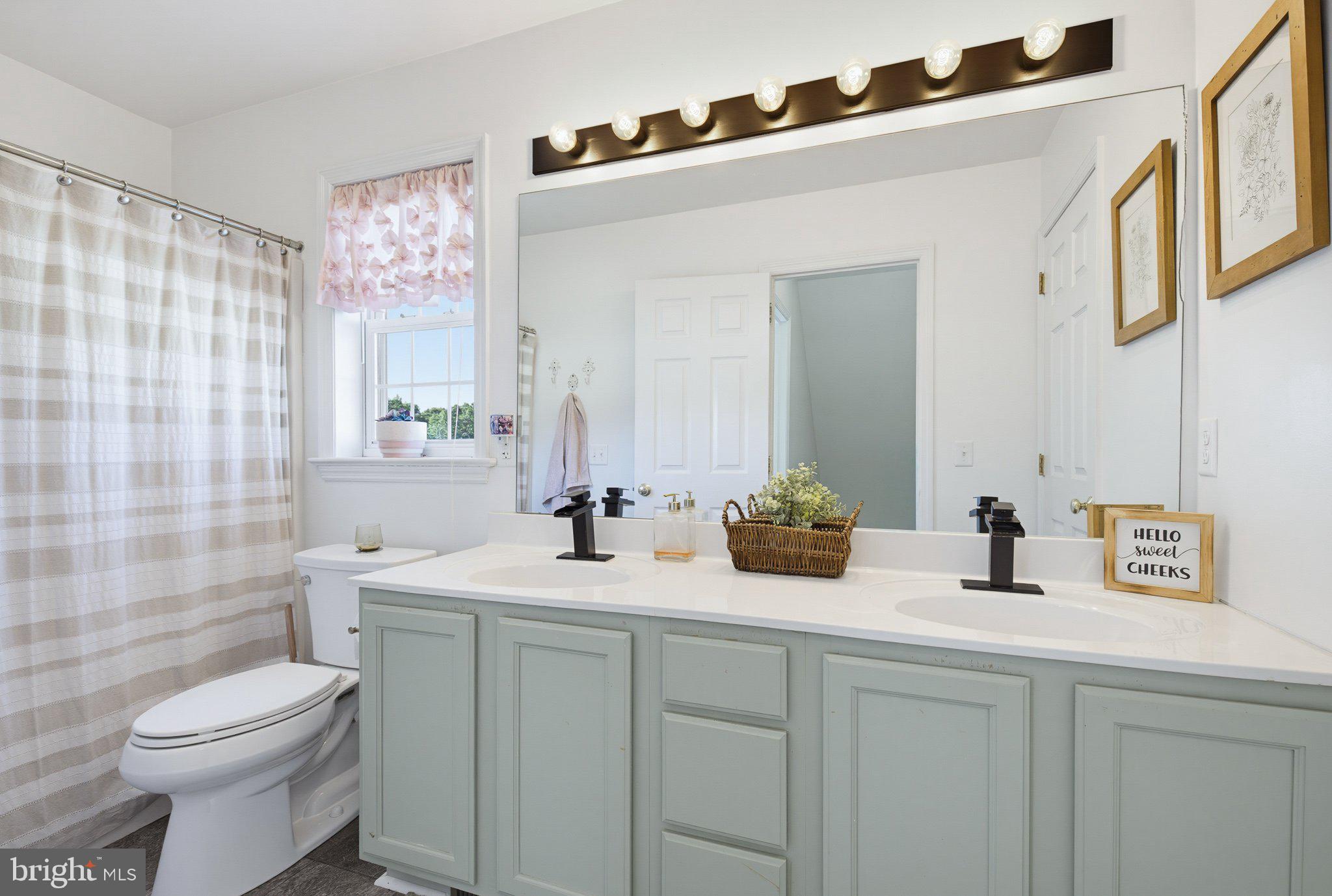 TANGLEWOOD MANOR N - Residential
