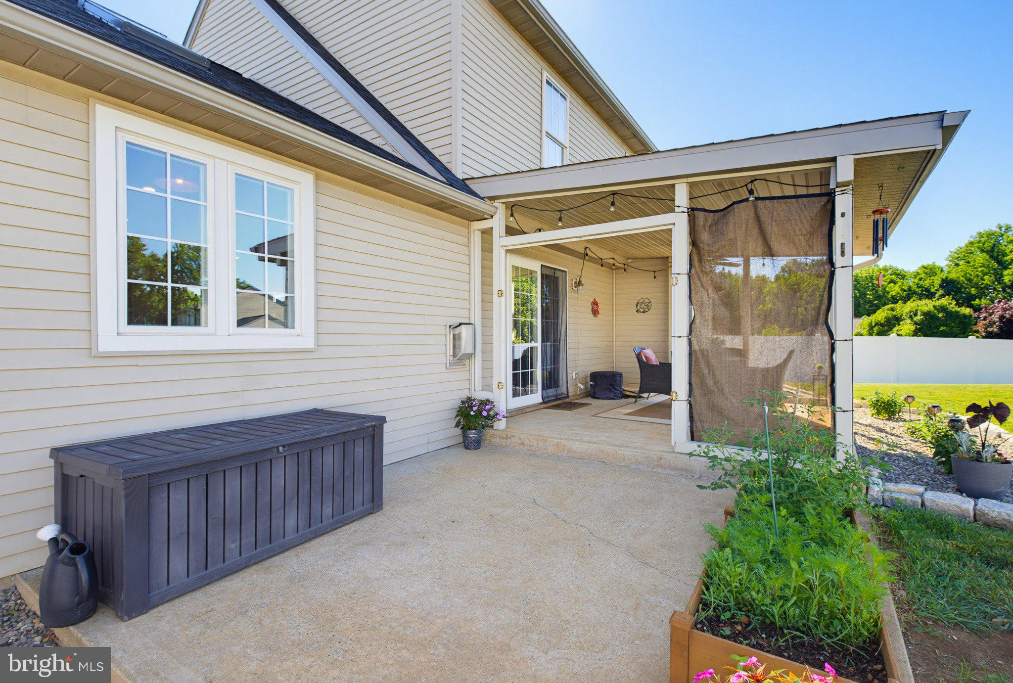 TANGLEWOOD MANOR N - Residential
