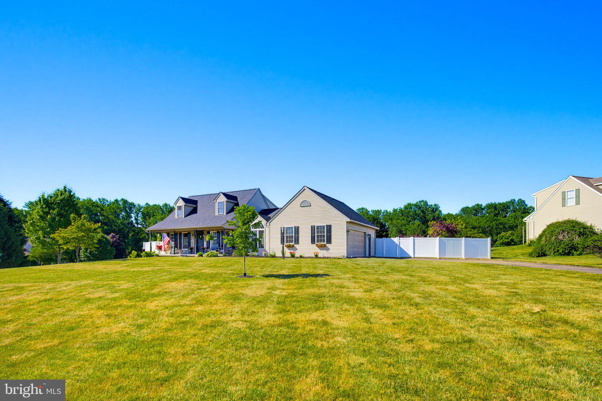 TANGLEWOOD MANOR N - Residential