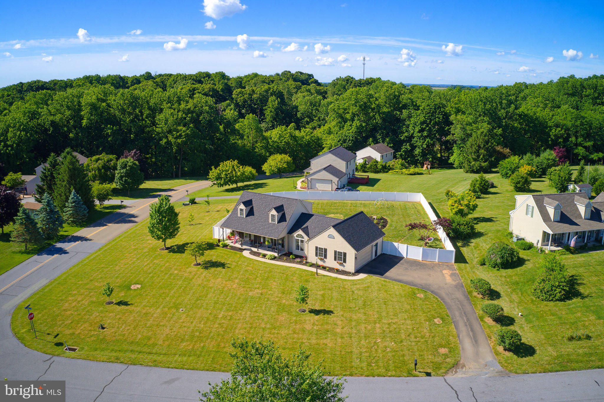 TANGLEWOOD MANOR N - Residential