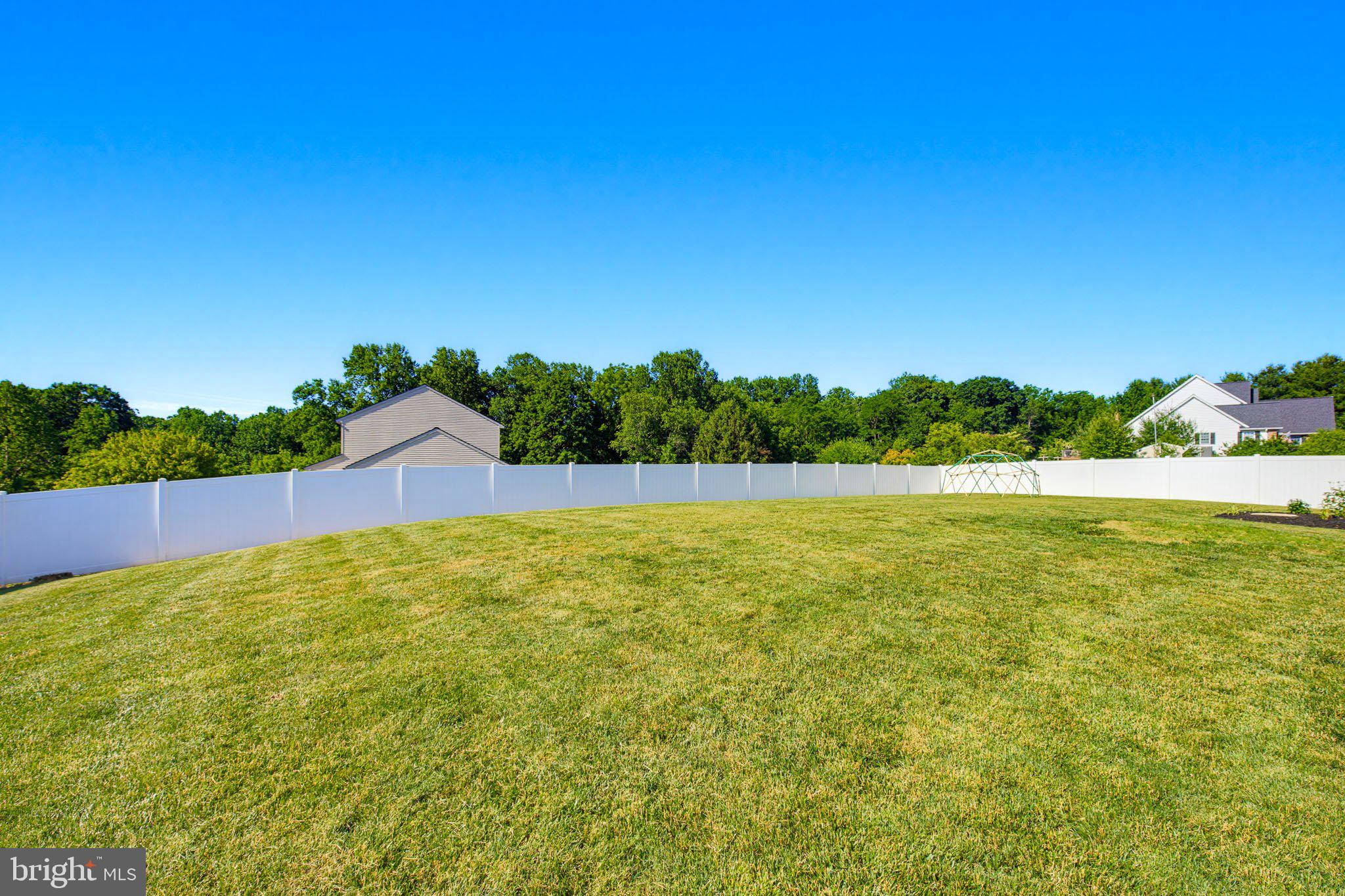 TANGLEWOOD MANOR N - Residential