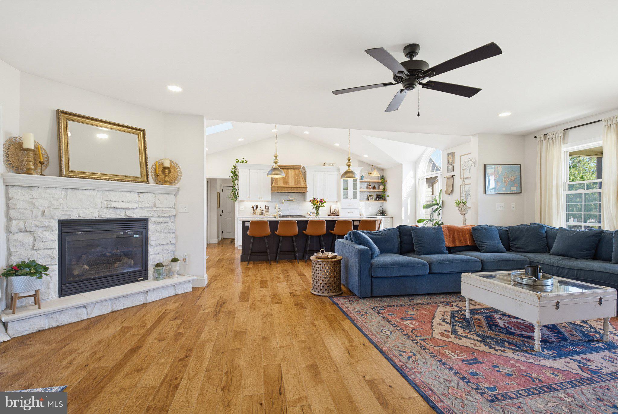 TANGLEWOOD MANOR N - Residential