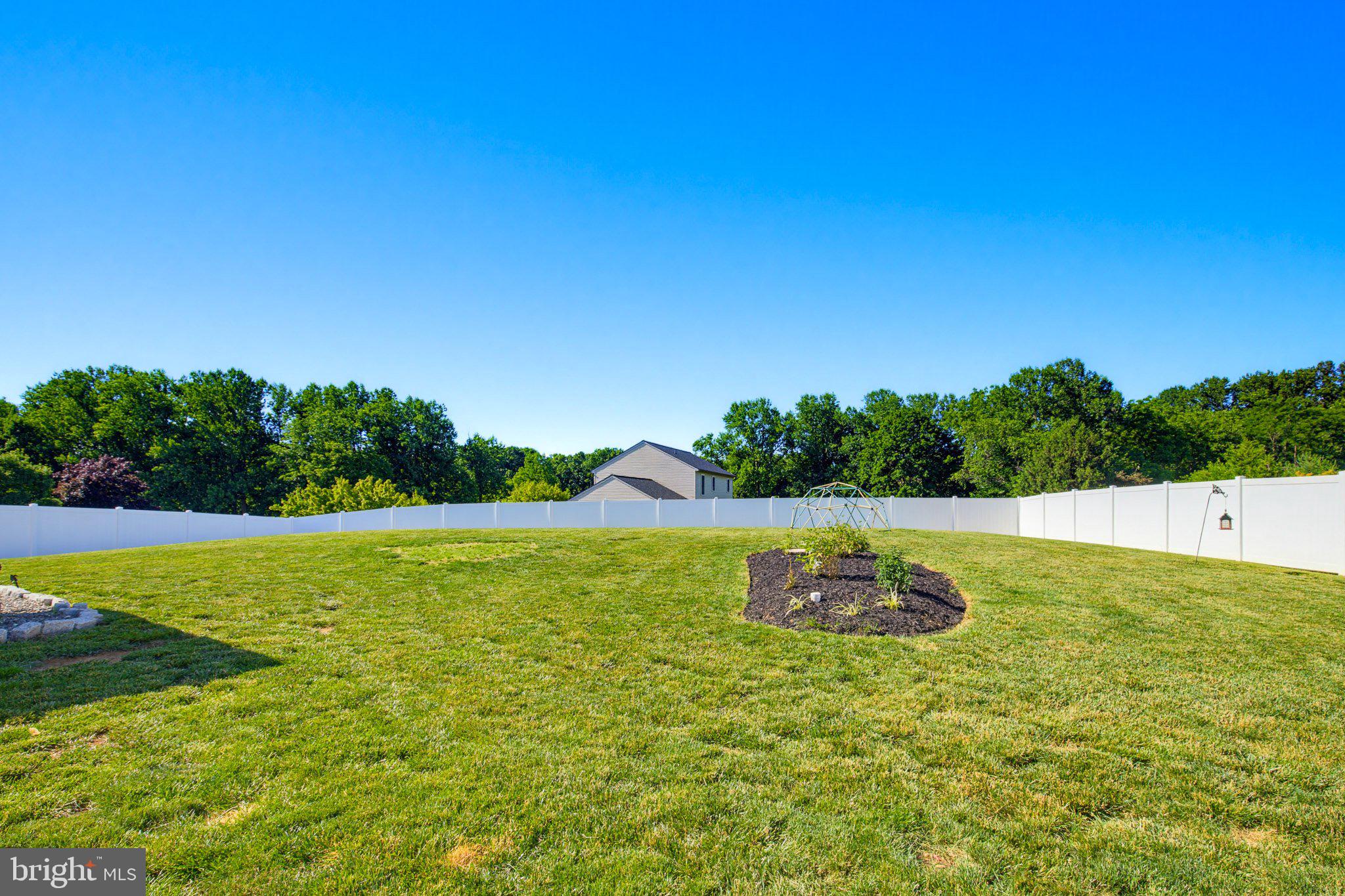 TANGLEWOOD MANOR N - Residential