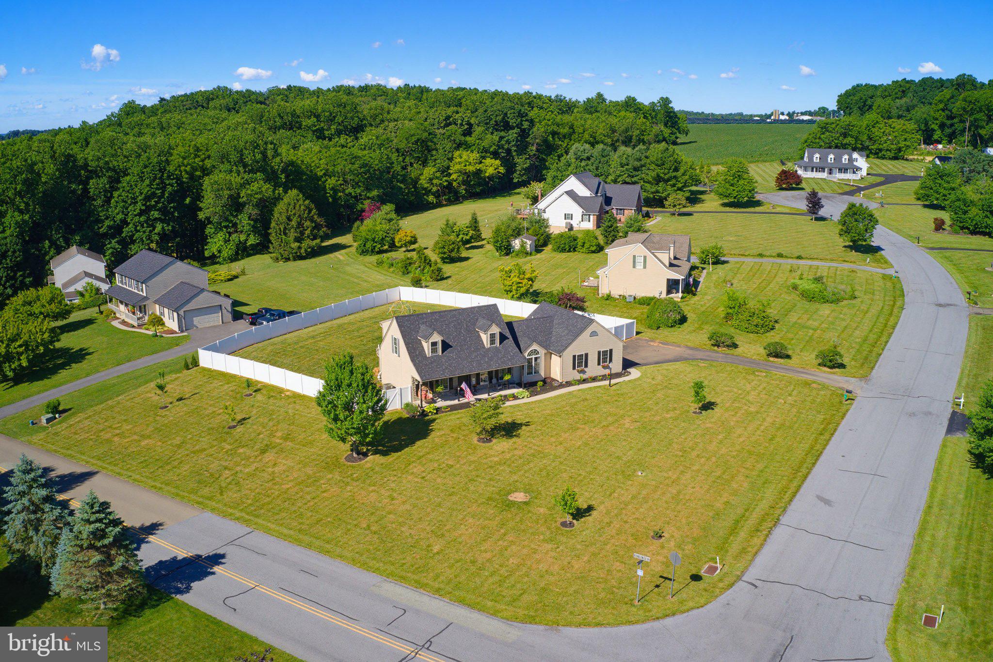 TANGLEWOOD MANOR N - Residential