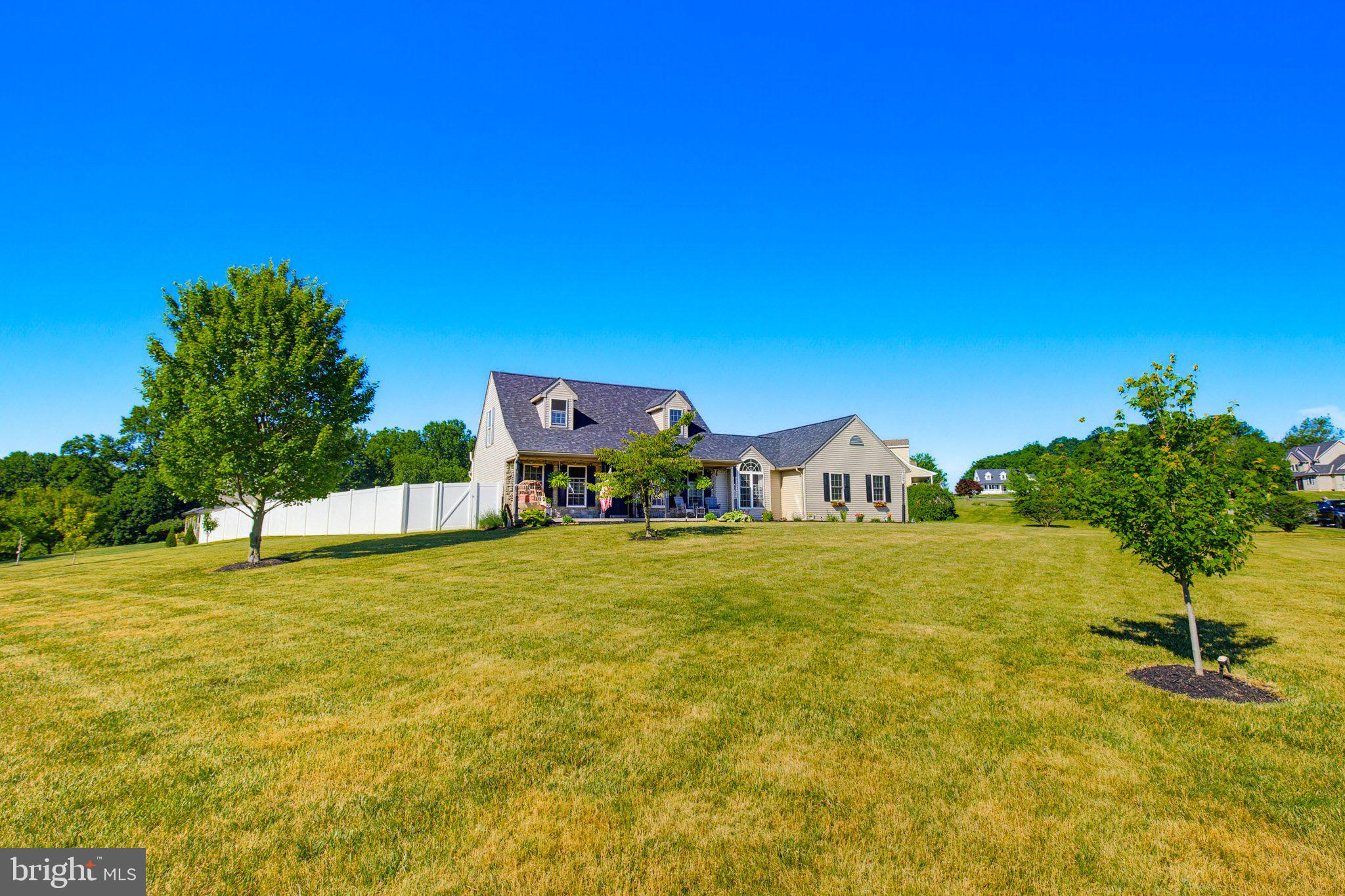 TANGLEWOOD MANOR N - Residential
