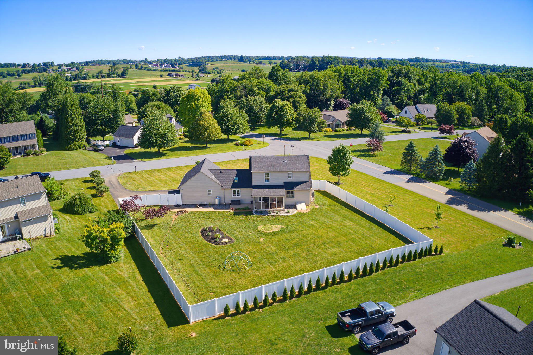 TANGLEWOOD MANOR N - Residential