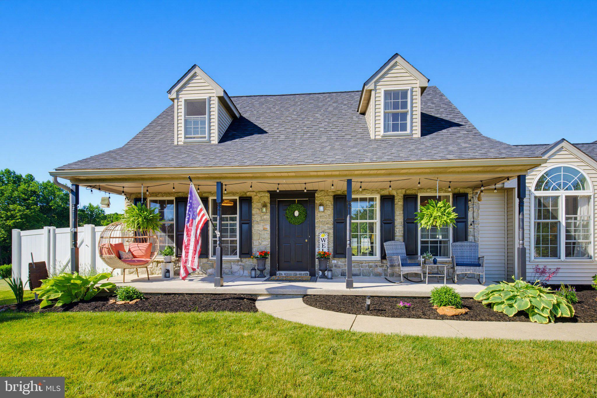 TANGLEWOOD MANOR N - Residential