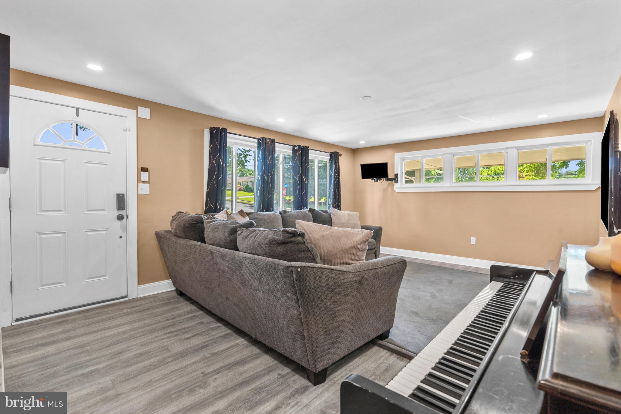 BRIDGEWATER FARMS - Residential