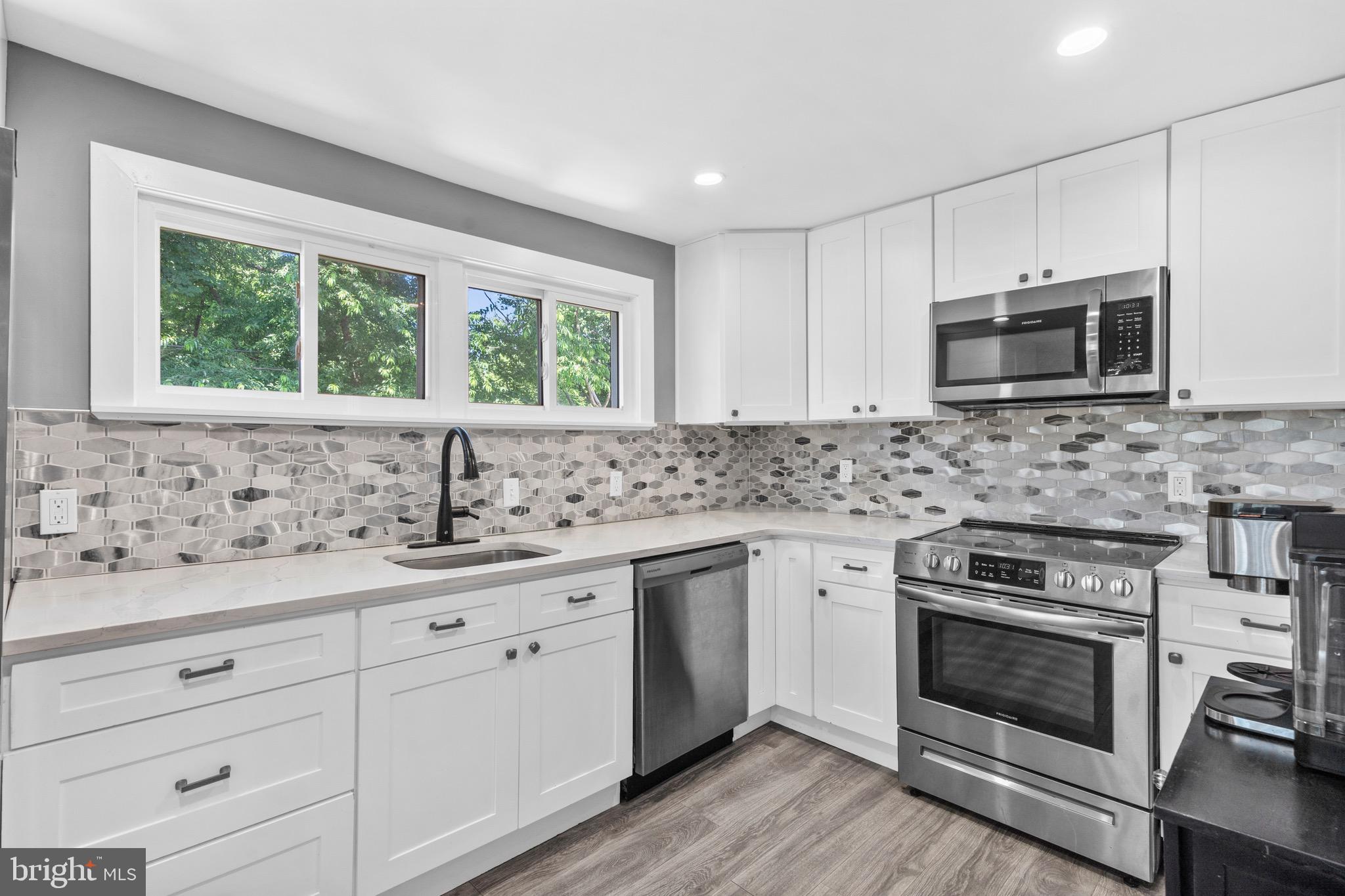 BRIDGEWATER FARMS - Residential
