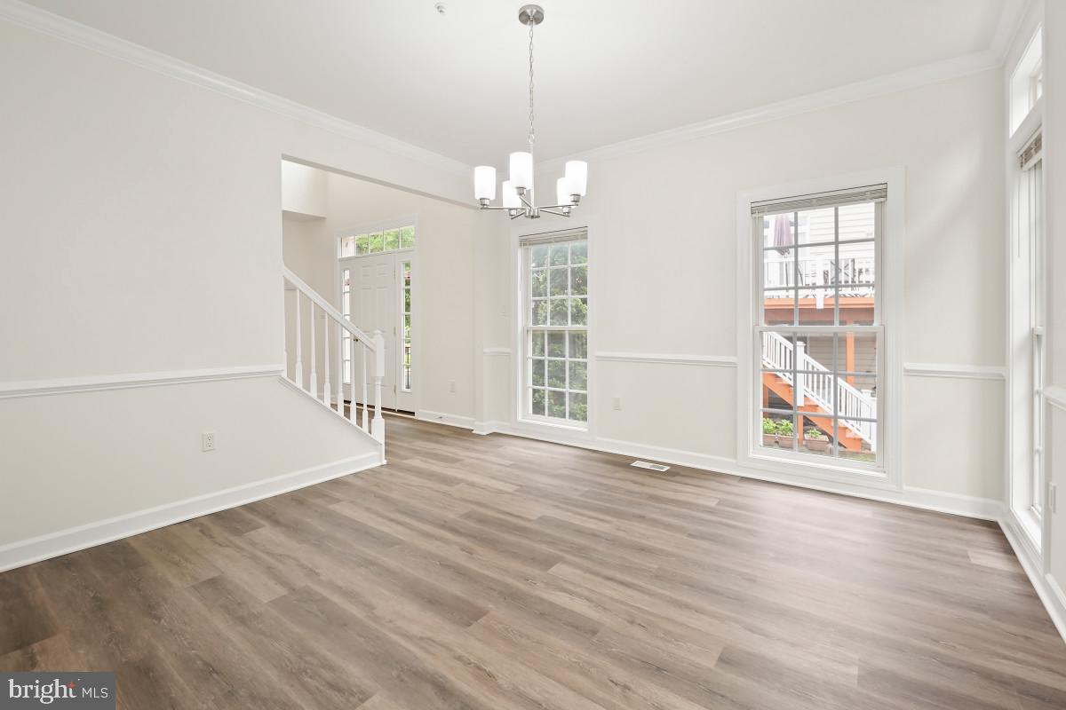 QUINCE ORCHARD PARK - Residential