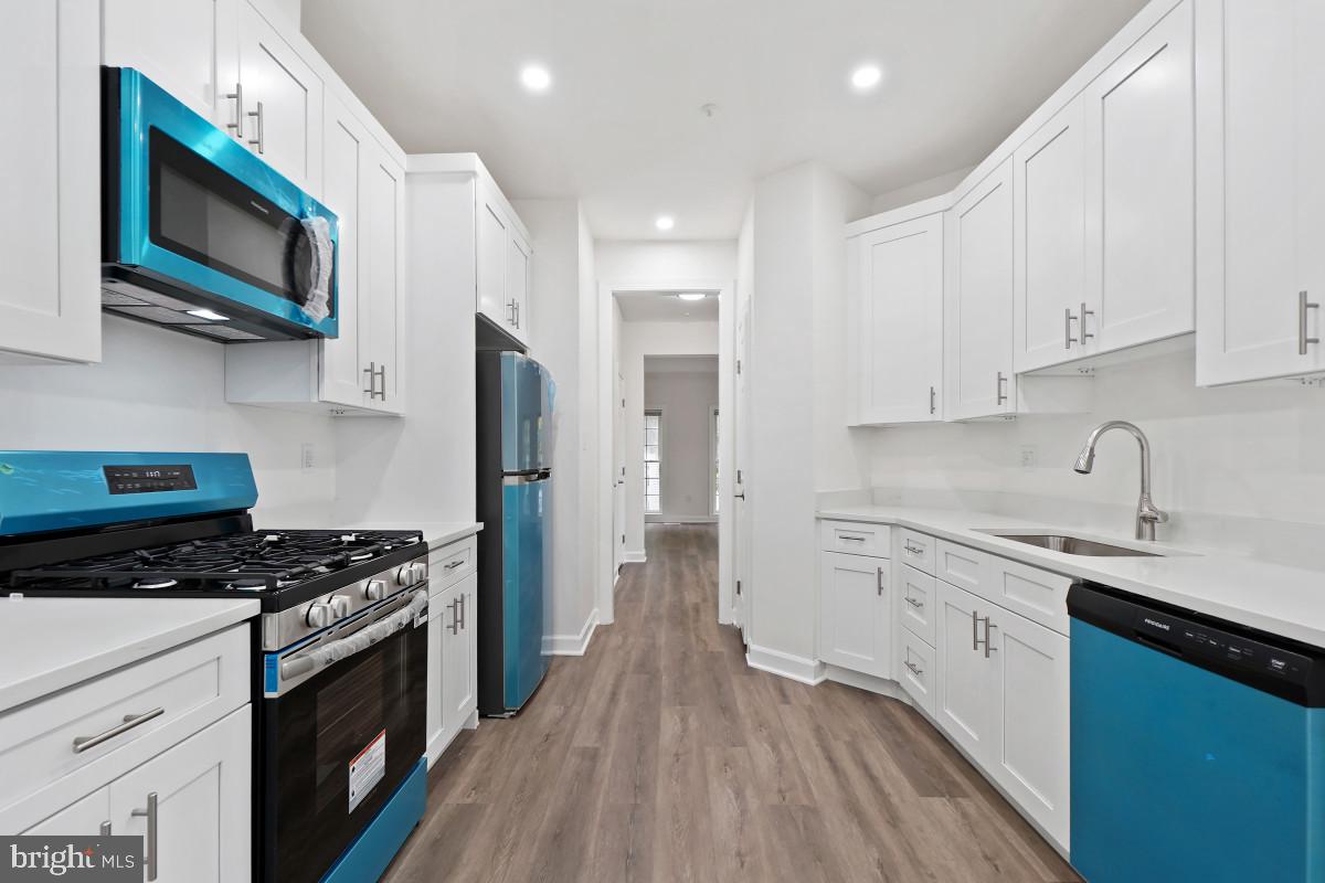 QUINCE ORCHARD PARK - Residential