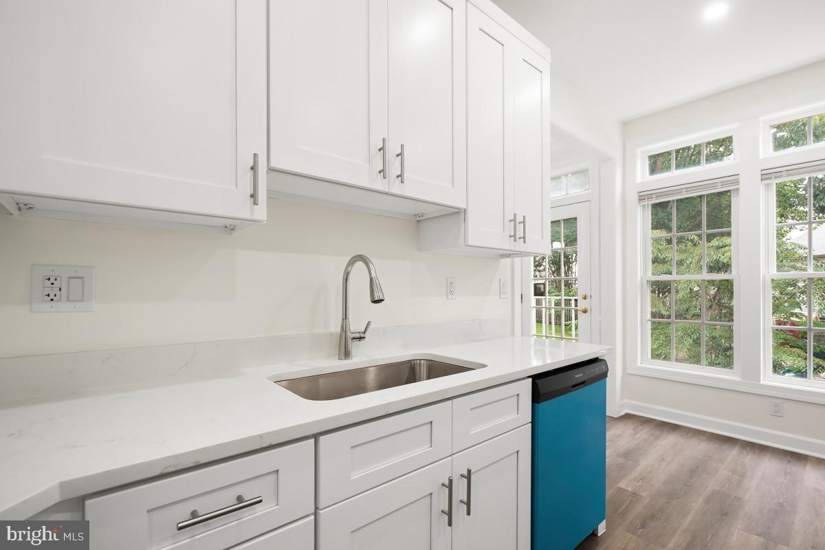 QUINCE ORCHARD PARK - Residential
