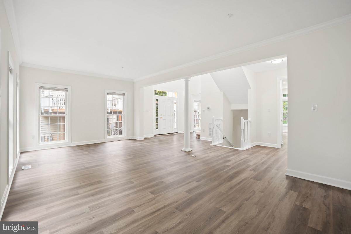 QUINCE ORCHARD PARK - Residential